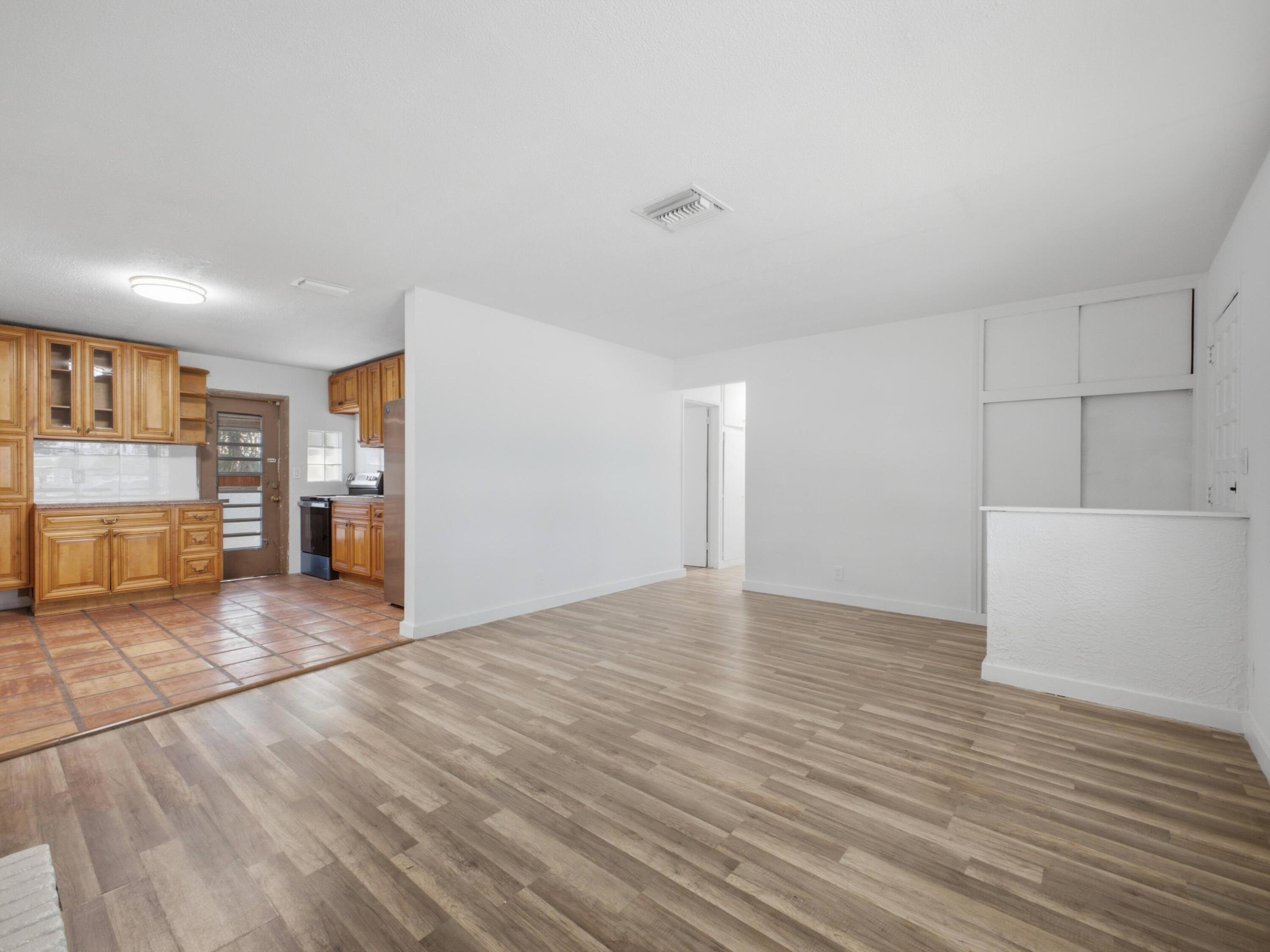 6700 FOREST Court
