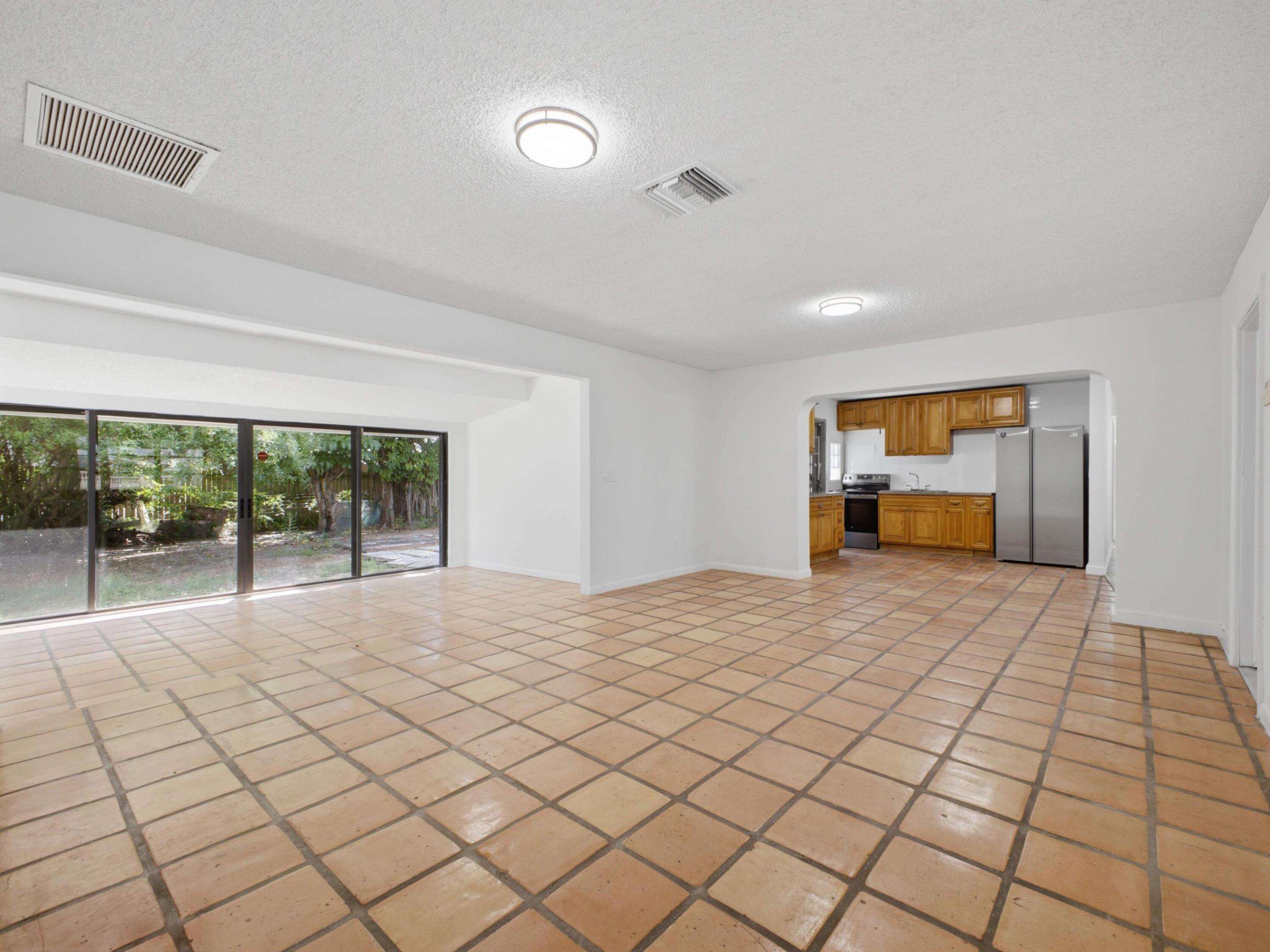 6700 FOREST Court