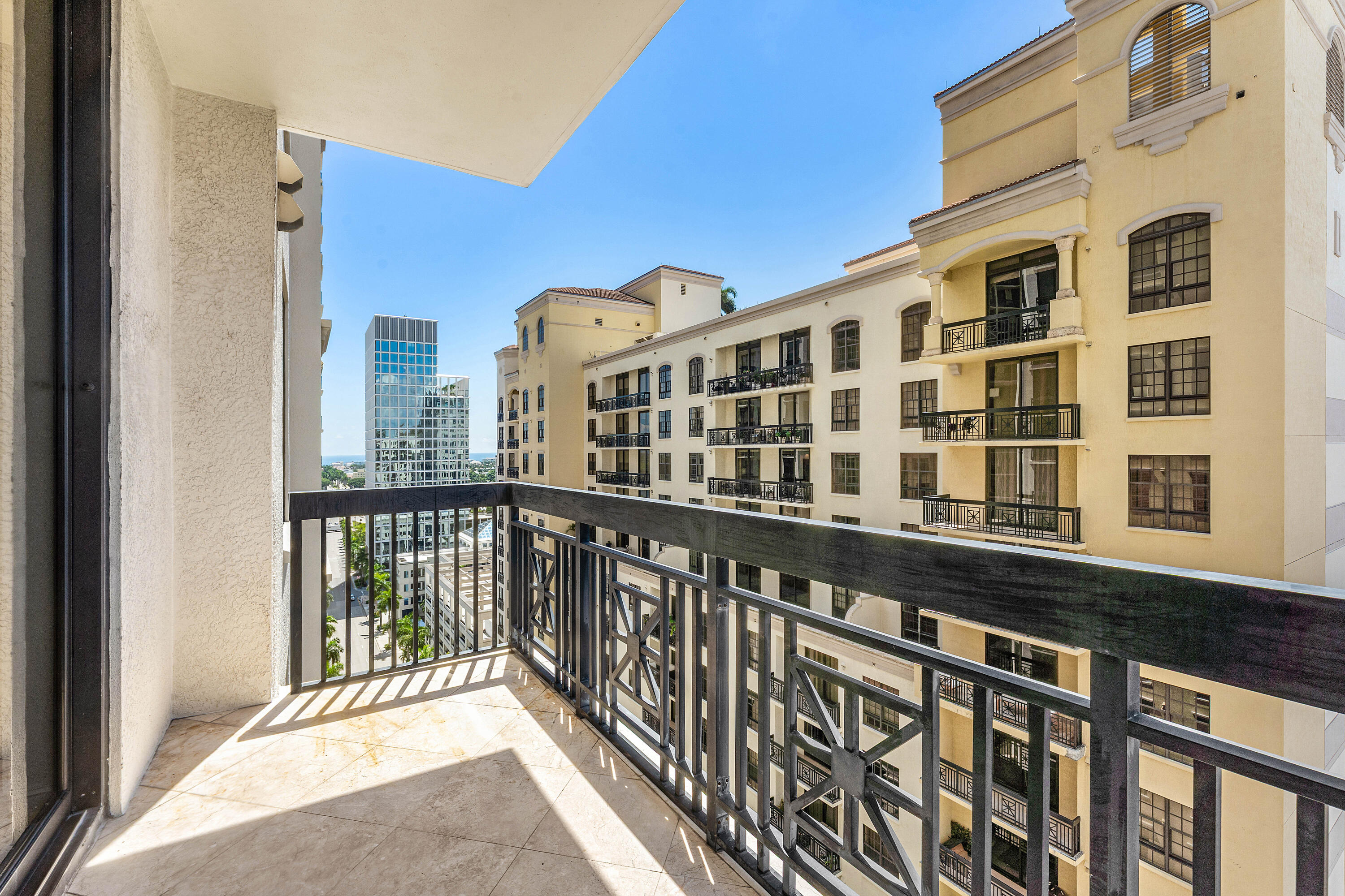 701 S OLIVE Avenue 1203