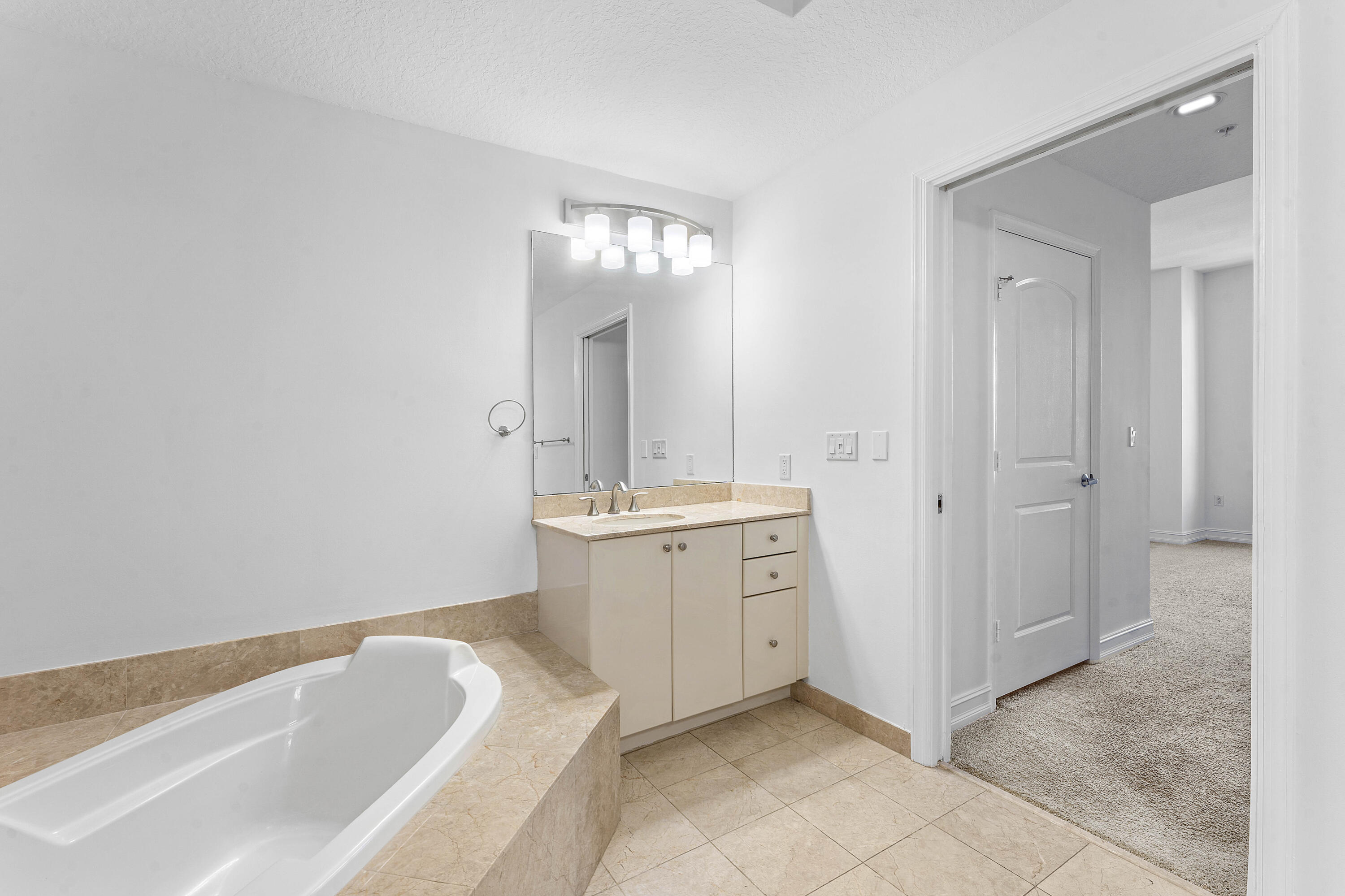 701 S OLIVE Avenue 1203