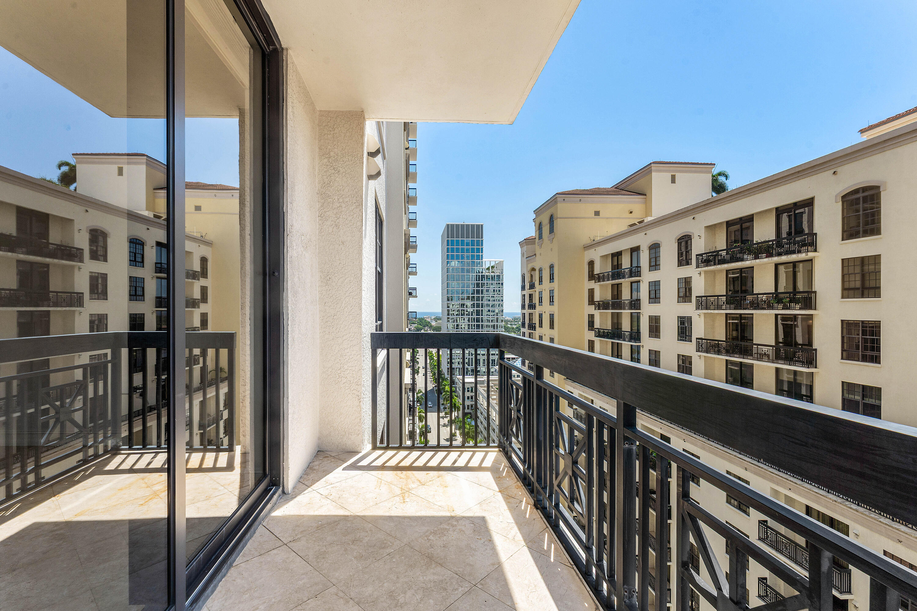 701 S OLIVE Avenue 1203