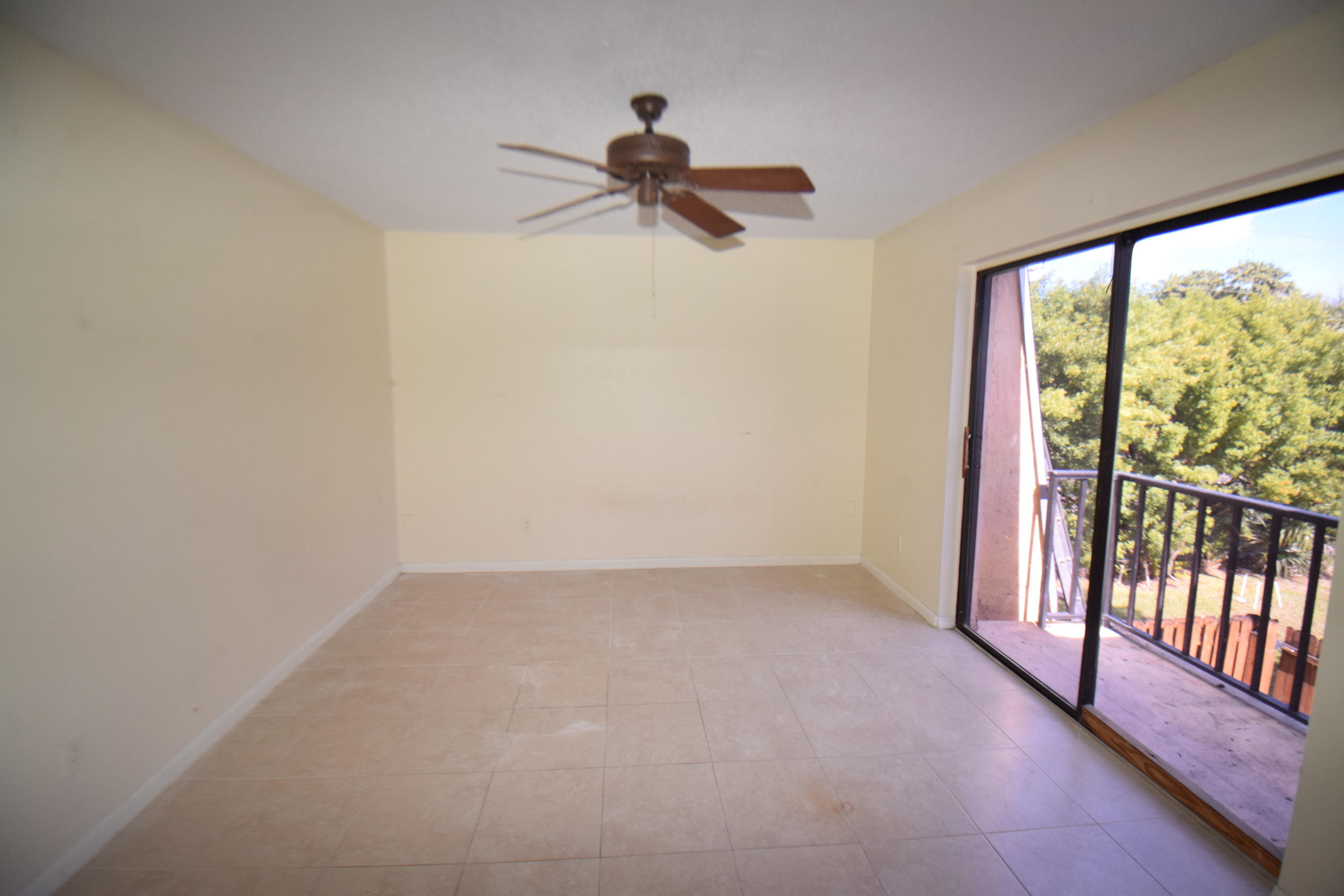 237 ALEMEDA Drive 3