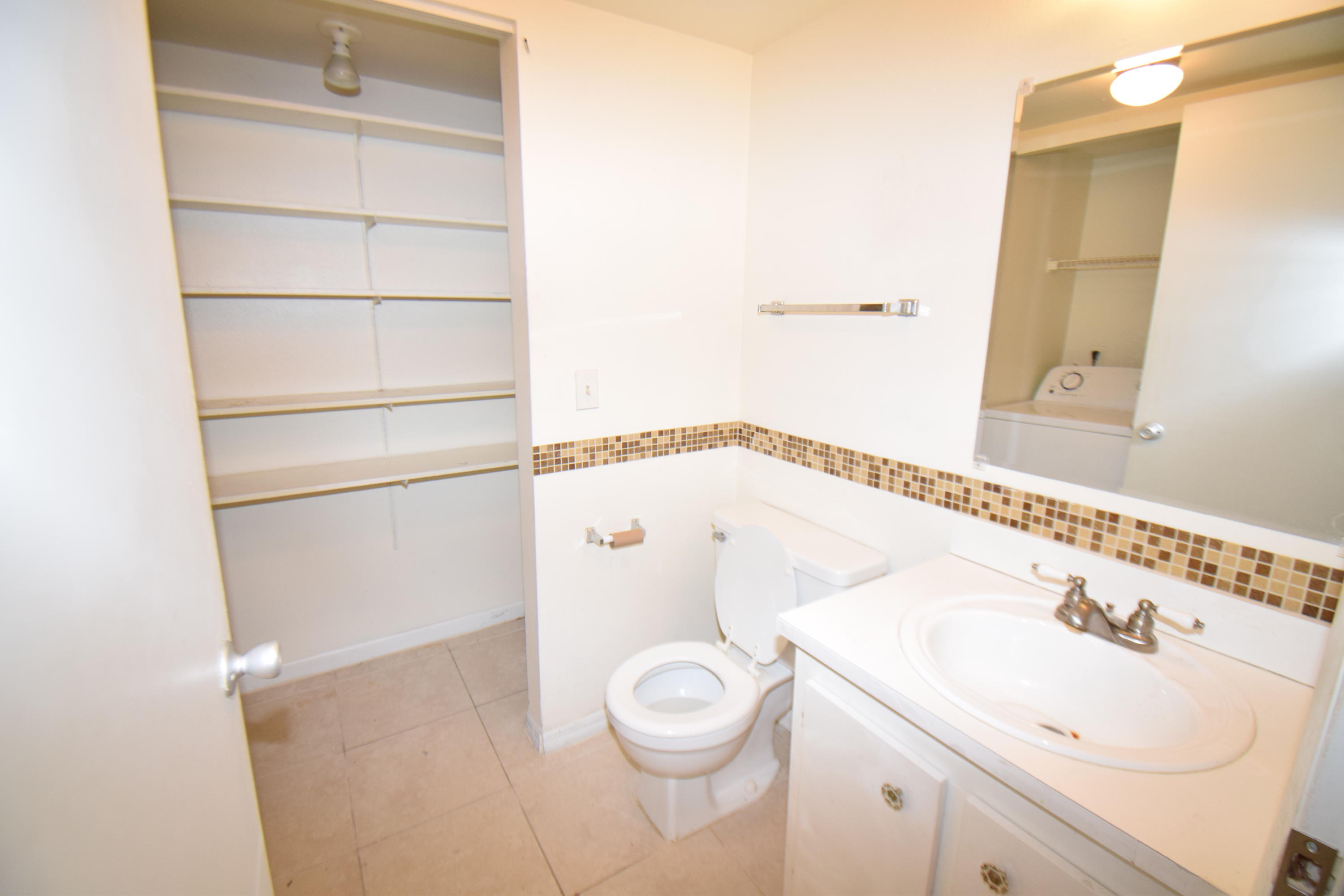 237 ALEMEDA Drive 3