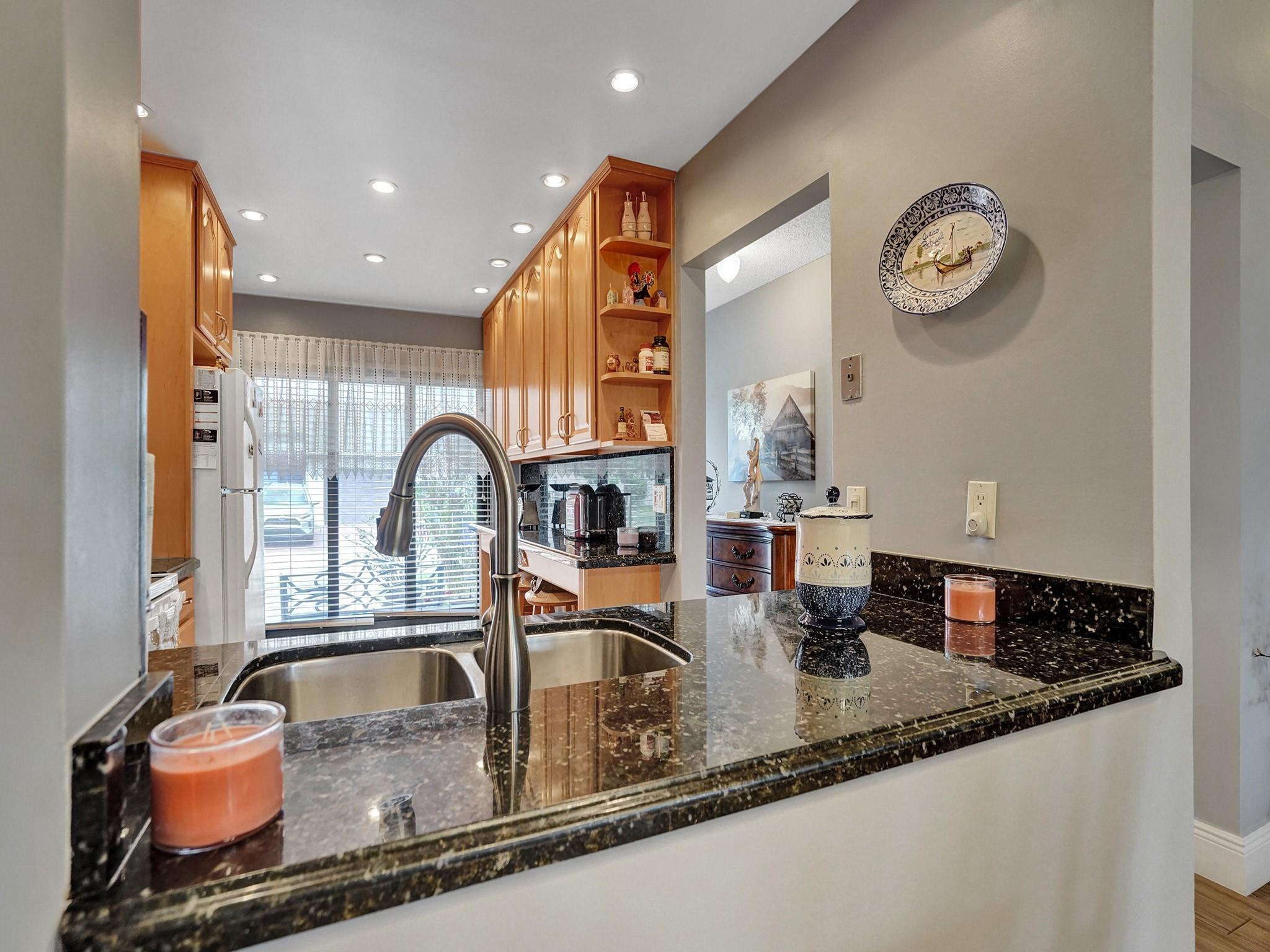 1950 SW 16th Ct