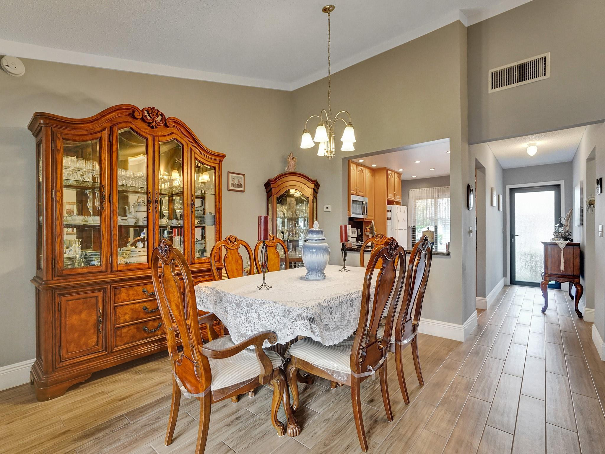 1950 SW 16th Ct