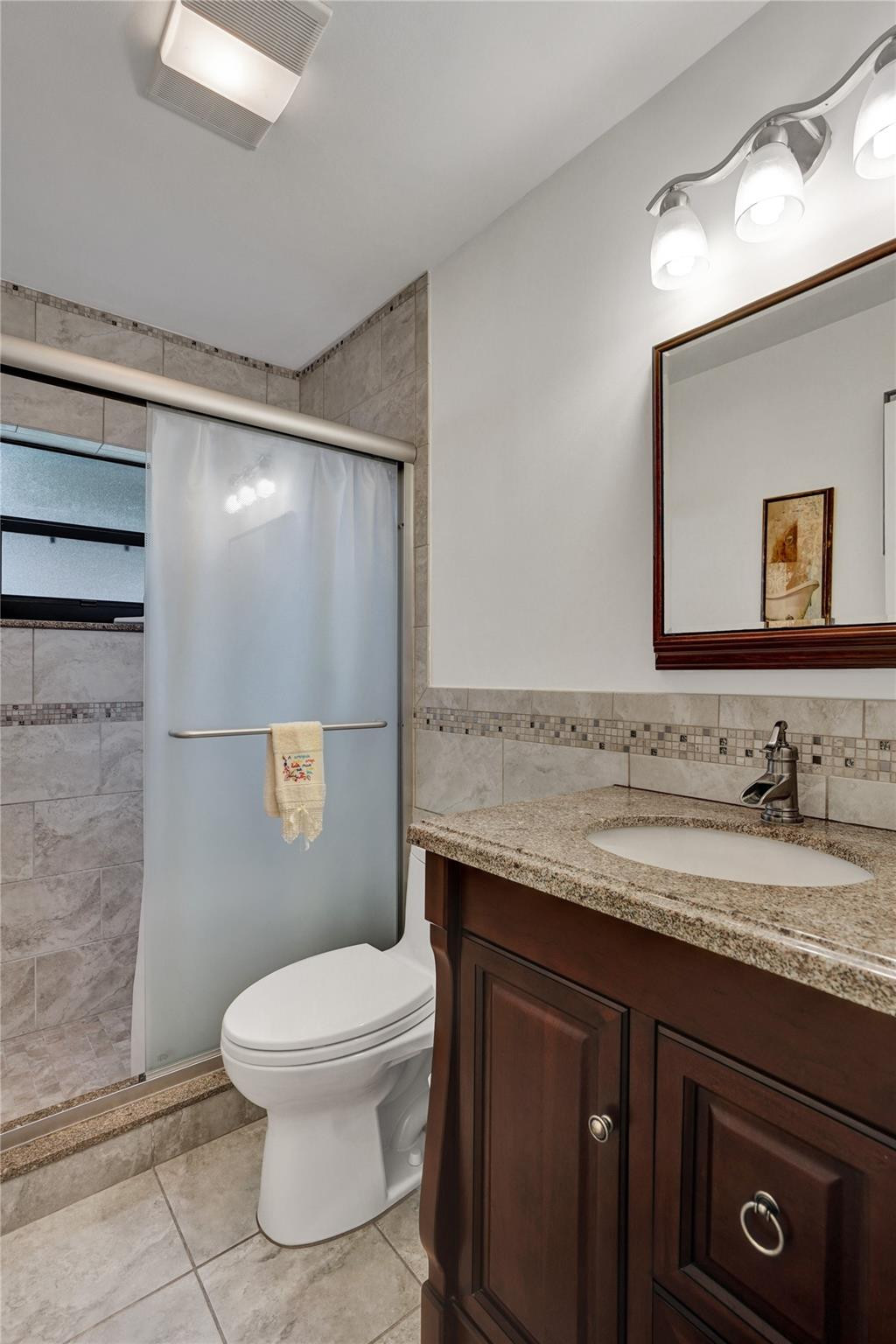 1950 SW 16th Ct