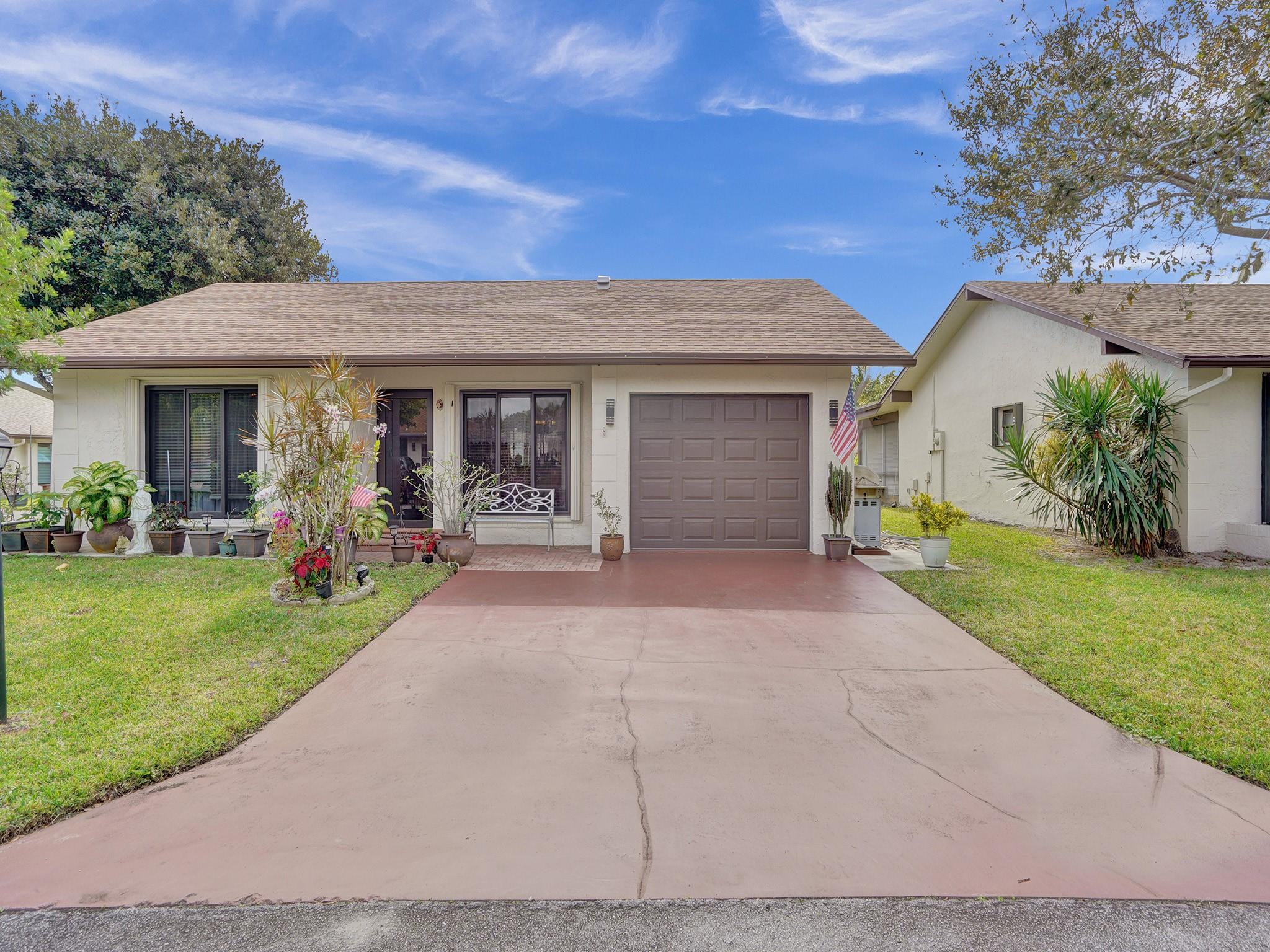 1950 SW 16th Ct