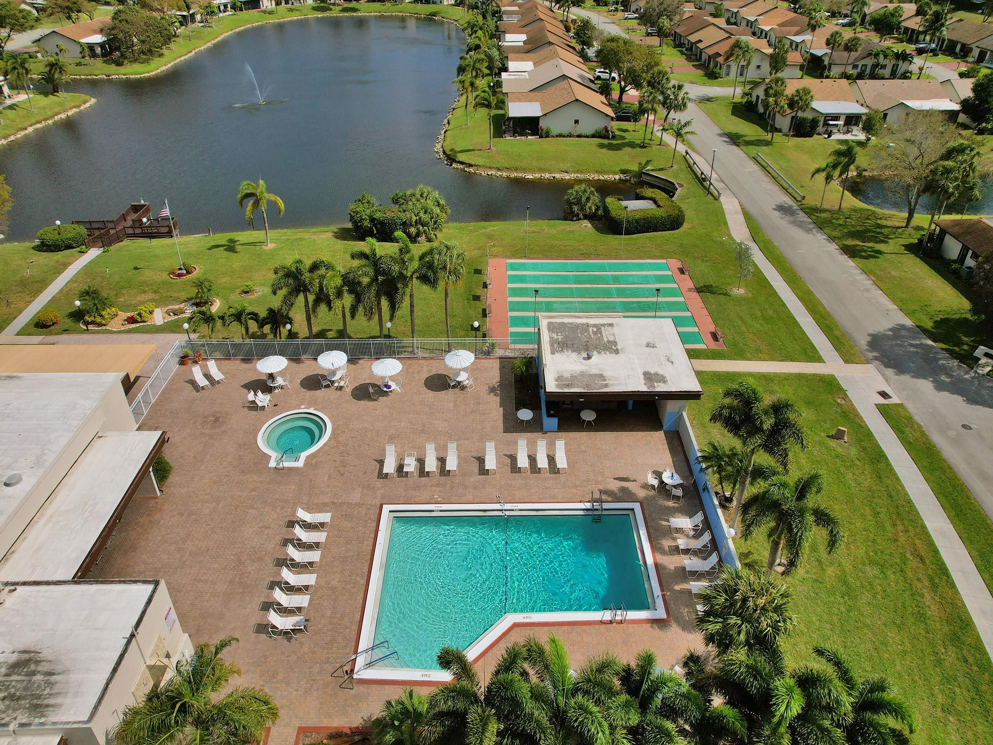 1950 SW 16th Ct