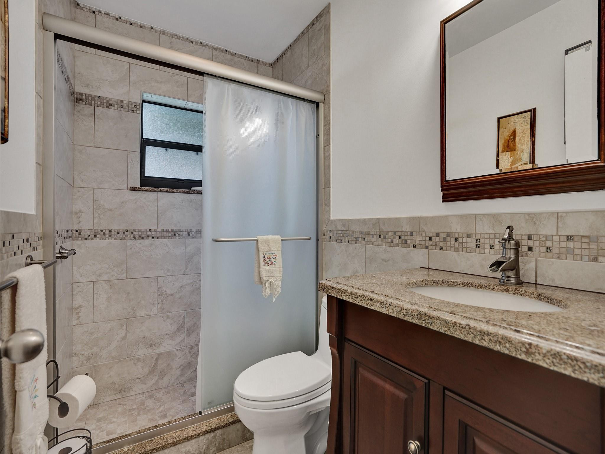 1950 SW 16th Ct