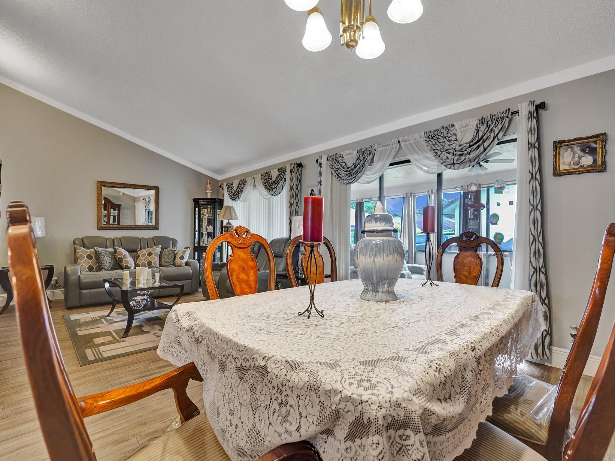 1950 SW 16th Ct