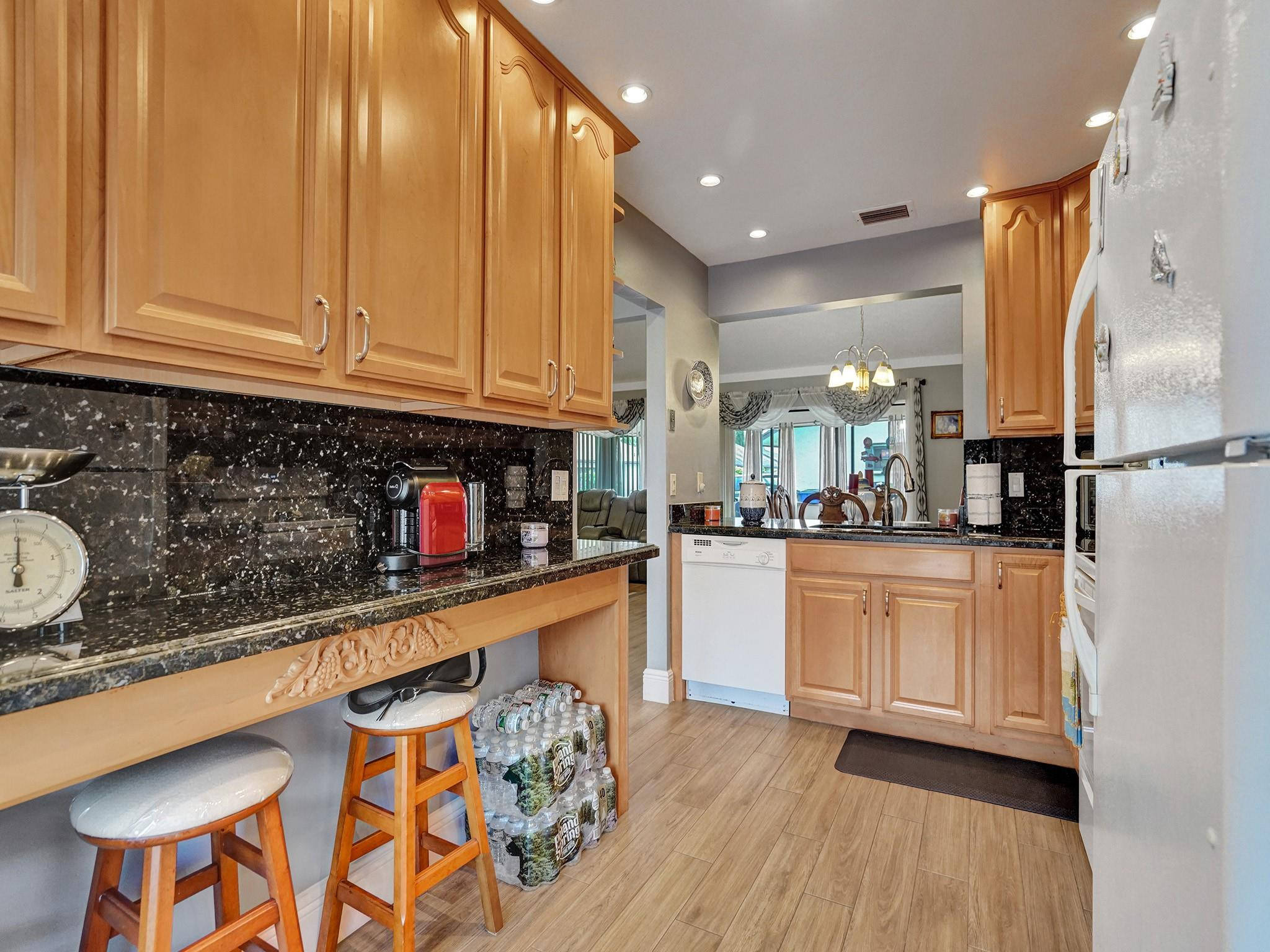 1950 SW 16th Ct