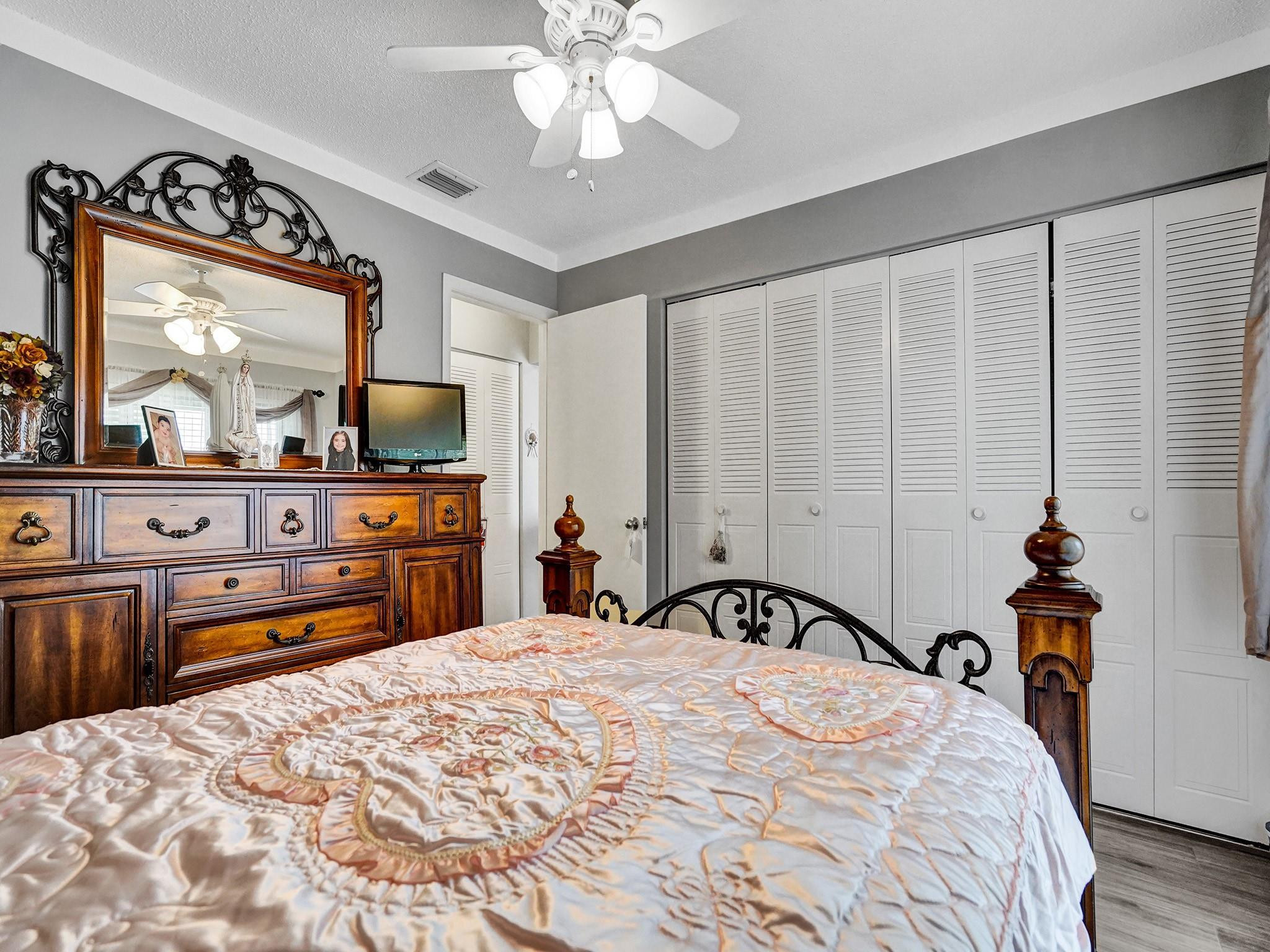 1950 SW 16th Ct
