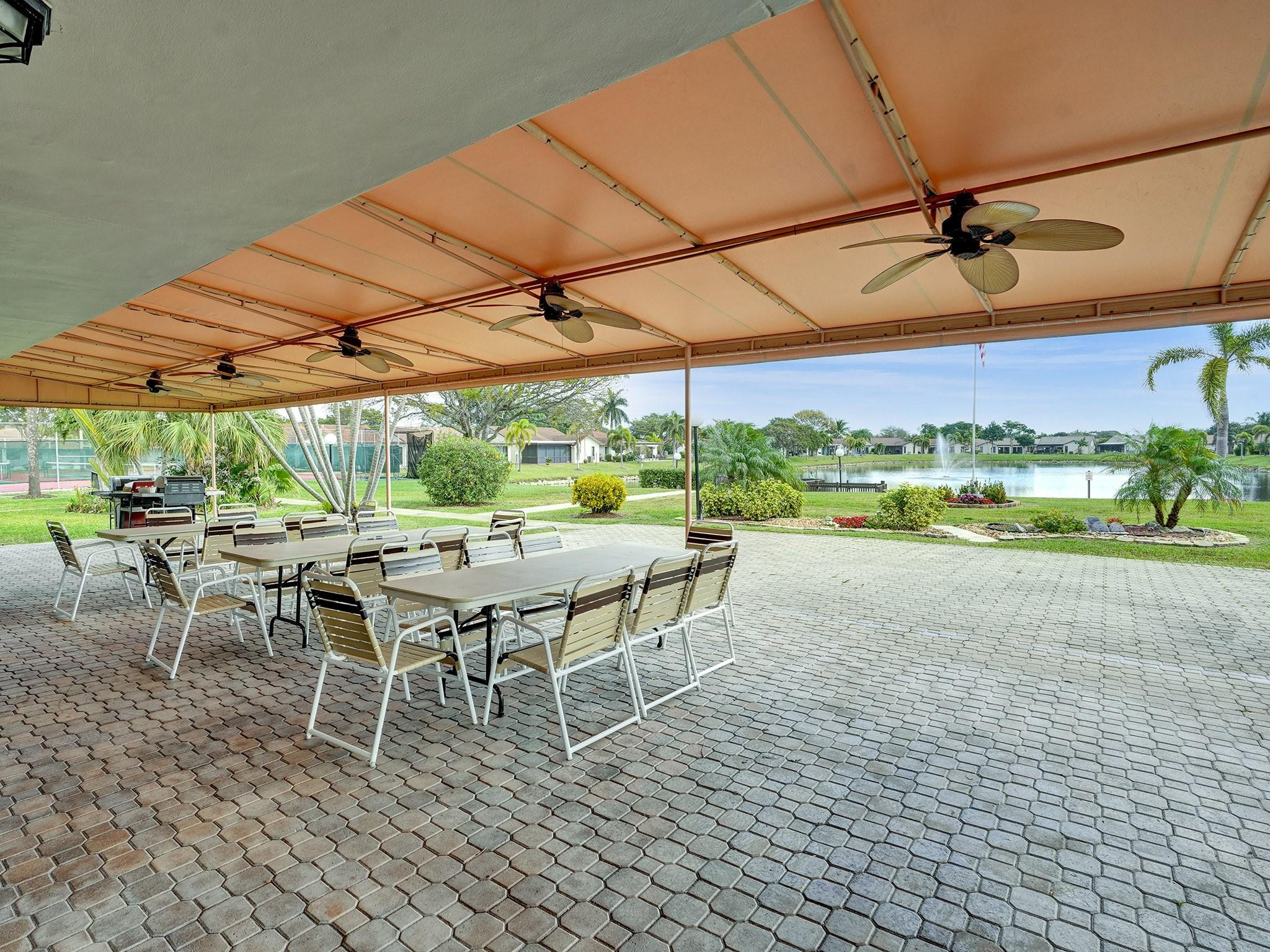 1950 SW 16th Ct