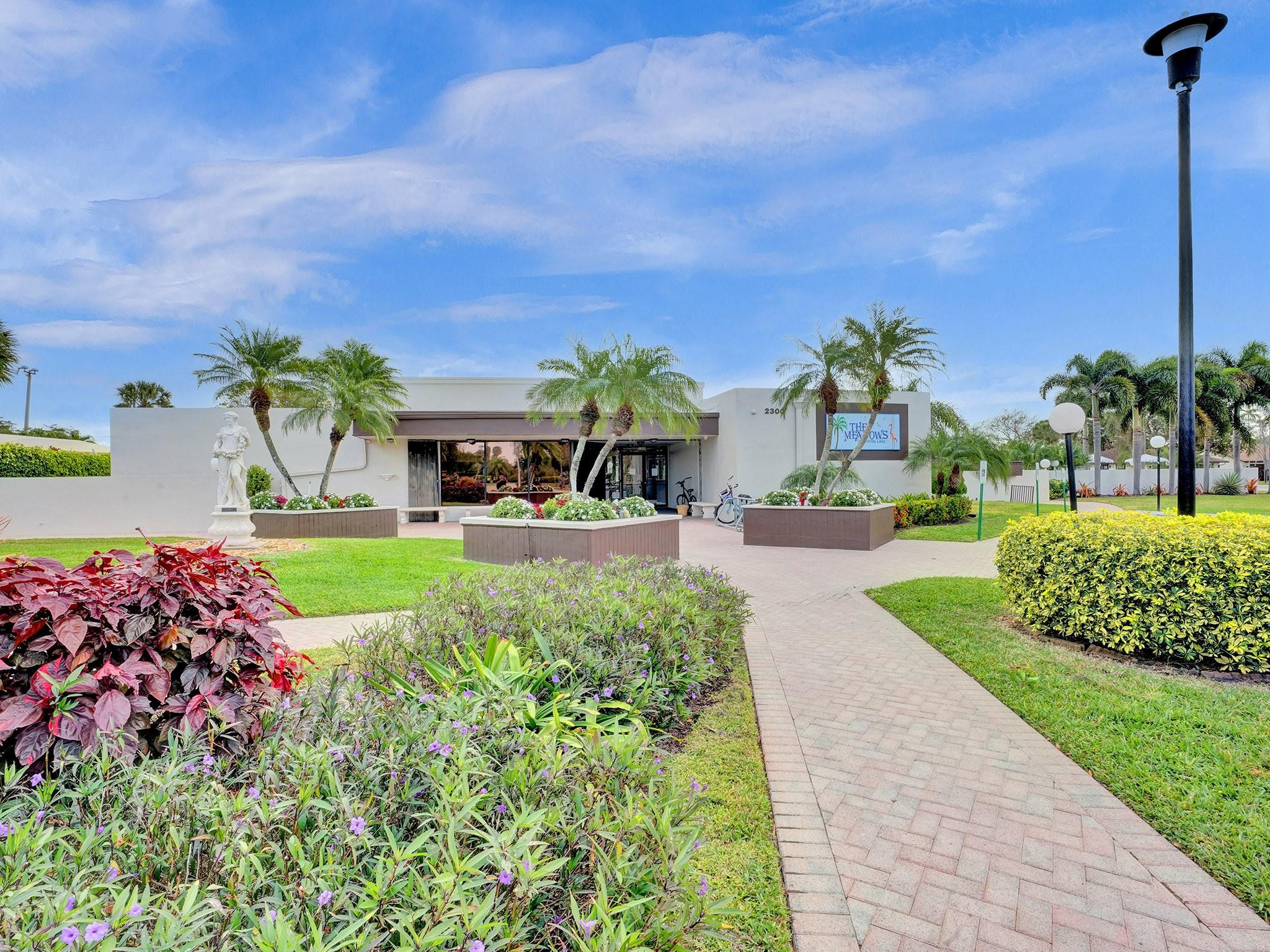 1950 SW 16th Ct