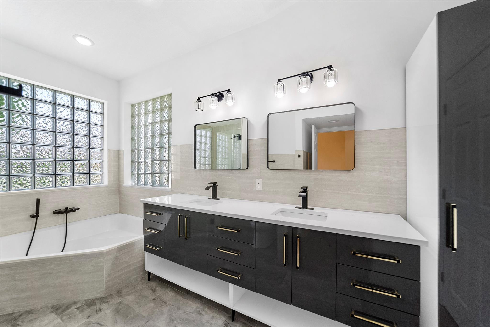 9376 Lake Serena Drive