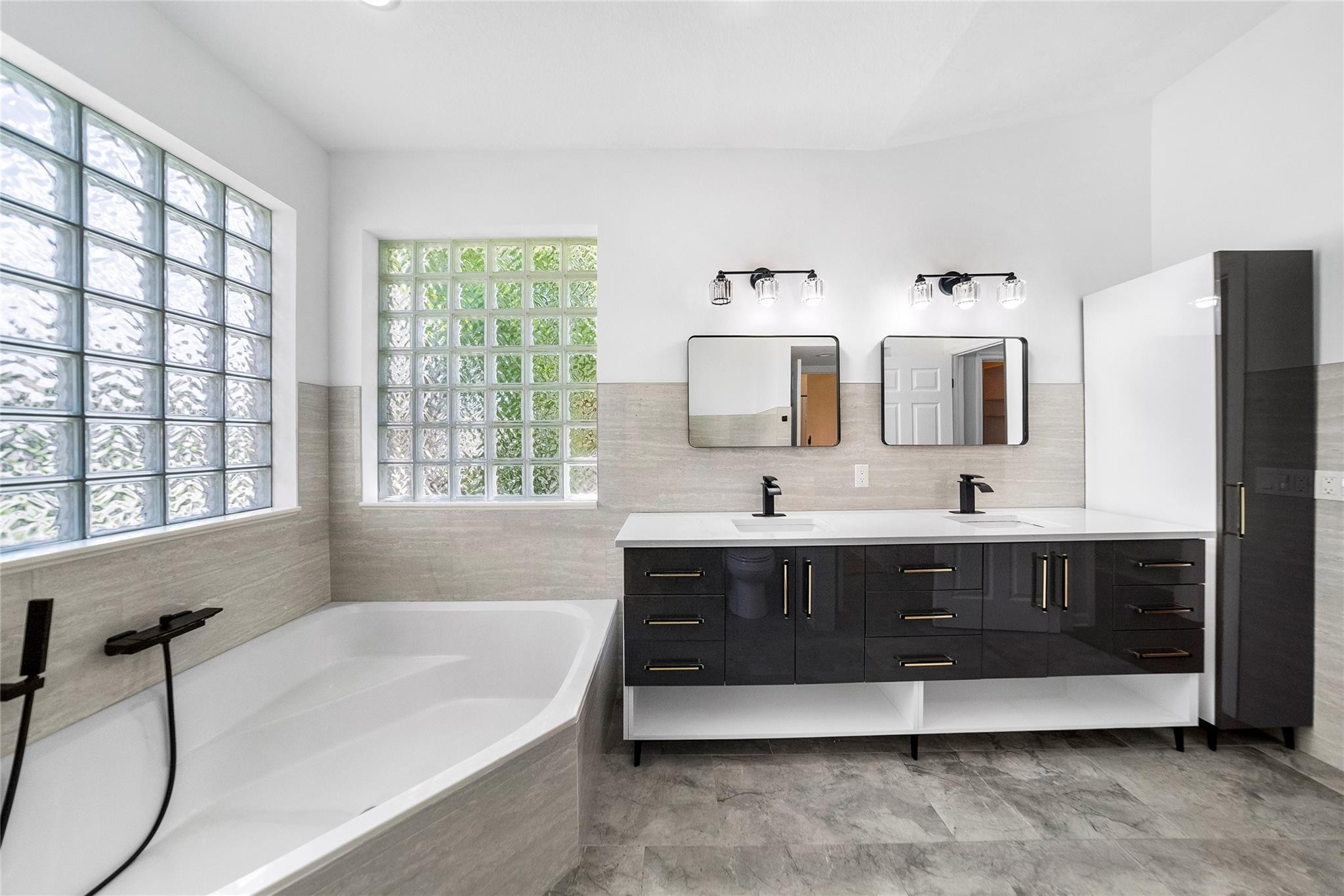 9376 Lake Serena Drive