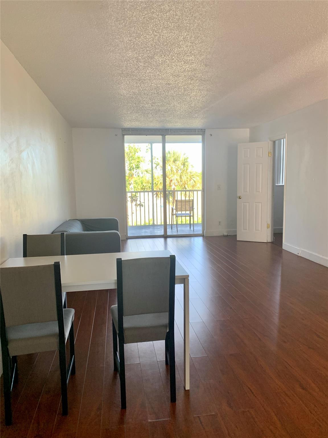5700 NW 2nd Ave 305