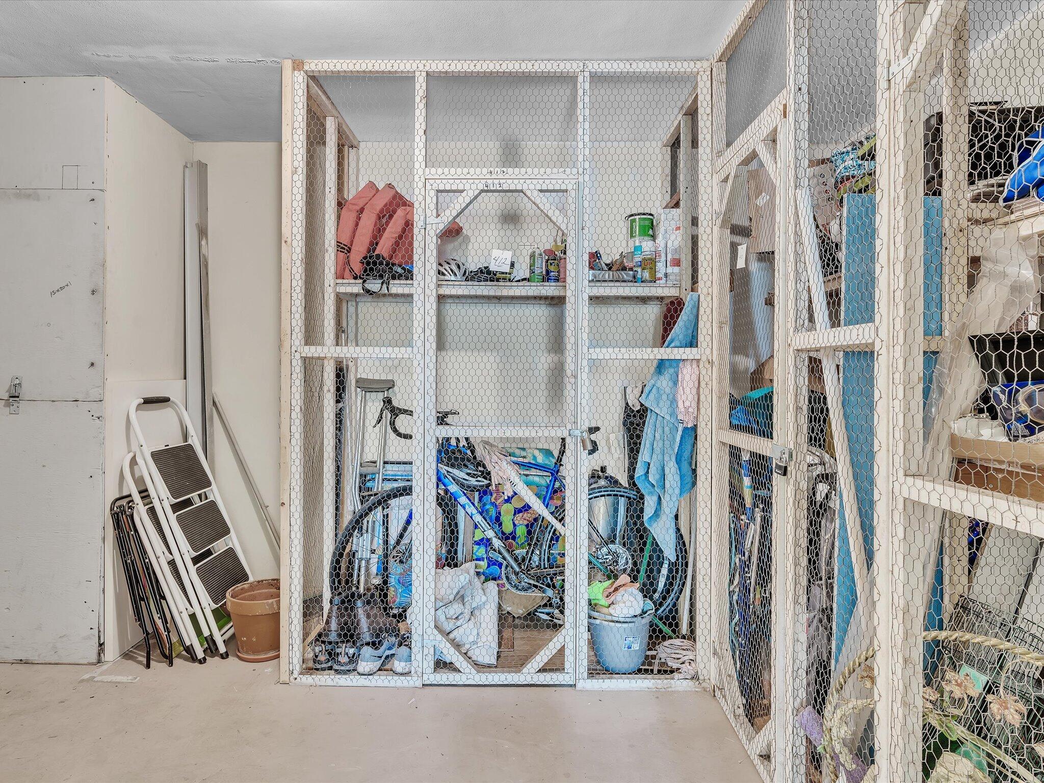 330 N Federal Highway 412