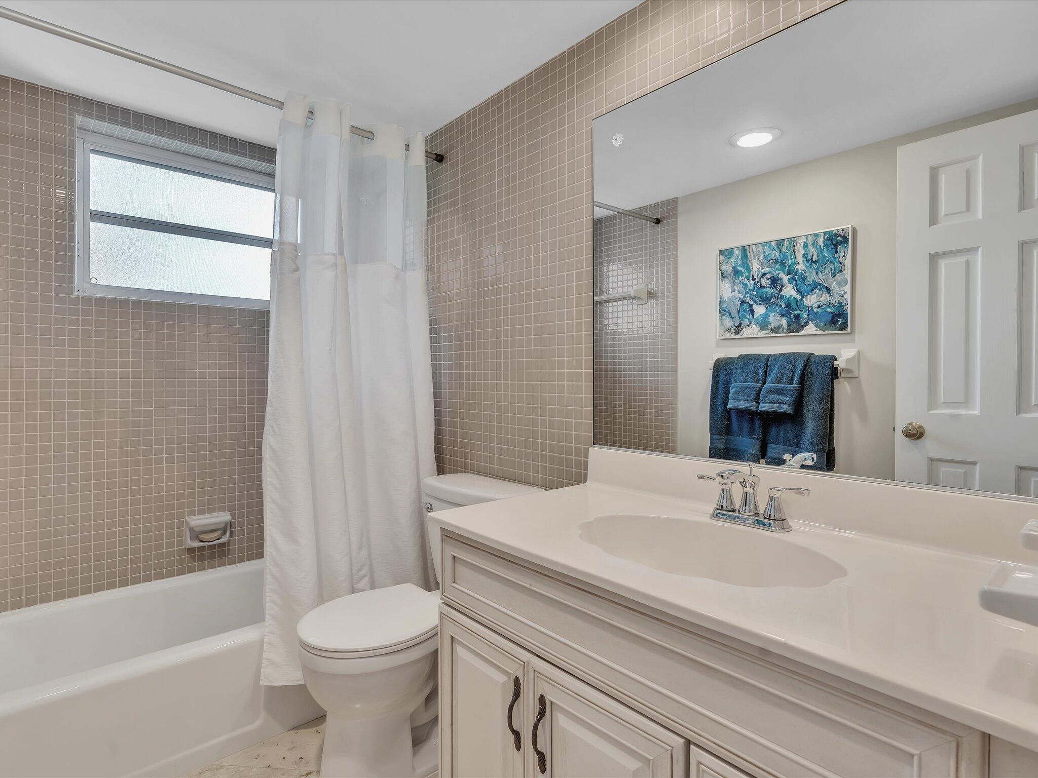 330 N Federal Highway 412