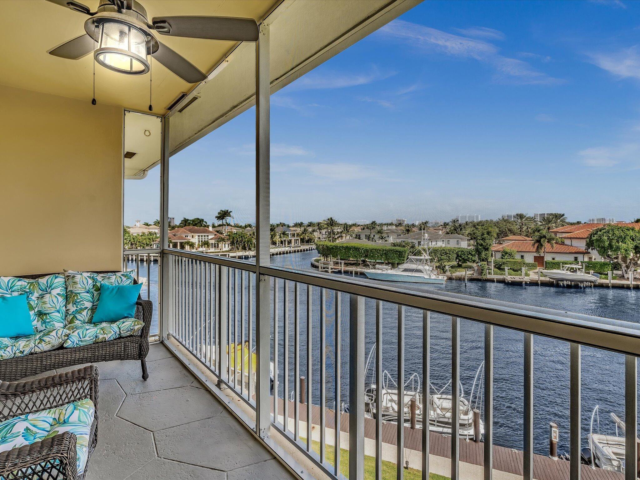 330 N Federal Highway 412