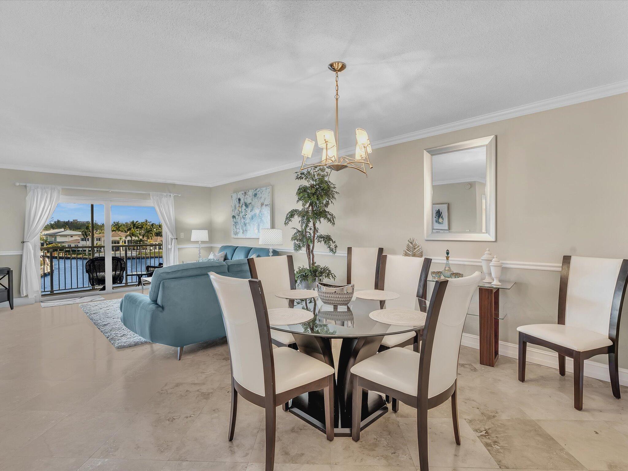 330 N Federal Highway 412