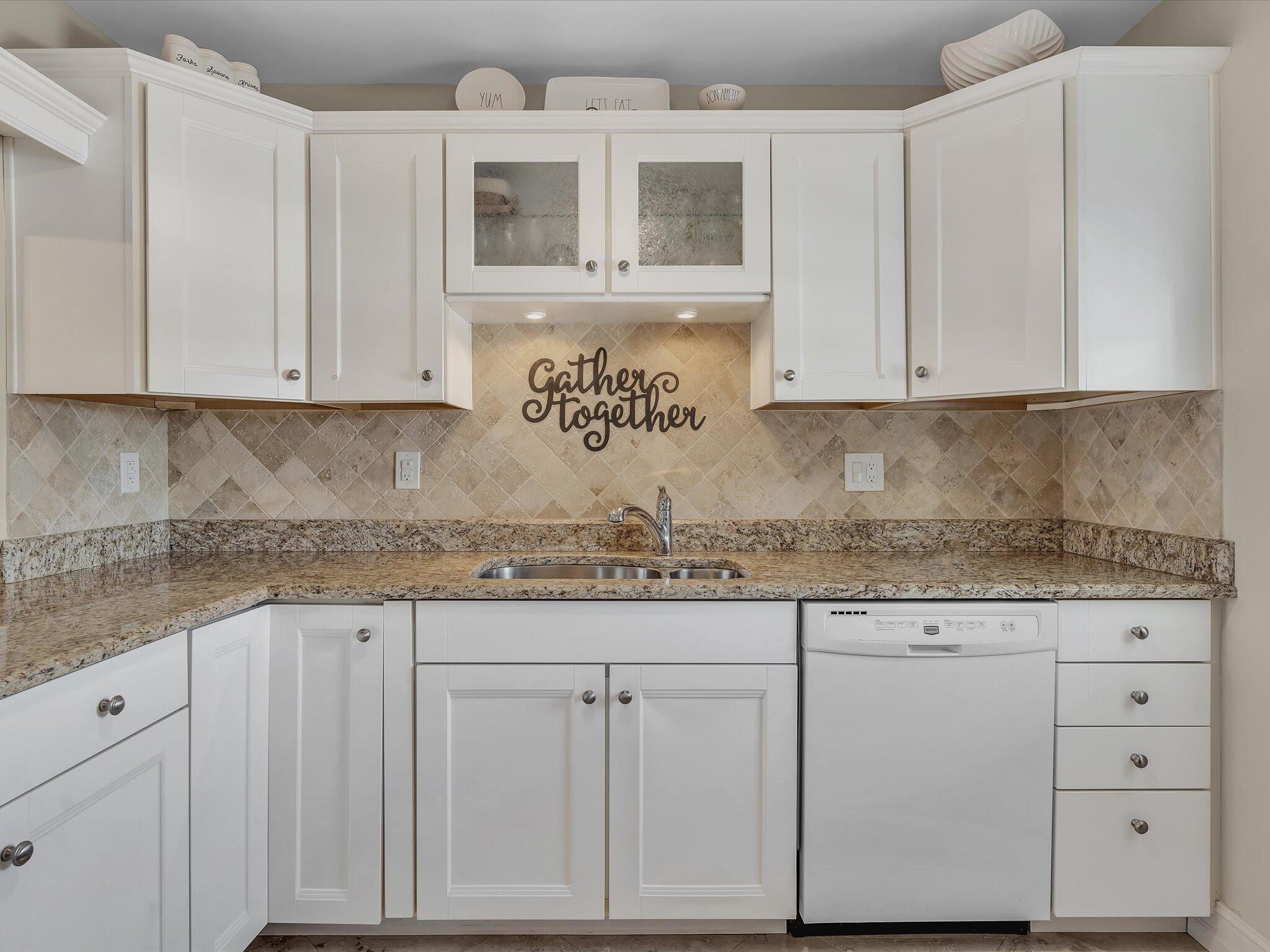 330 N Federal Highway 412