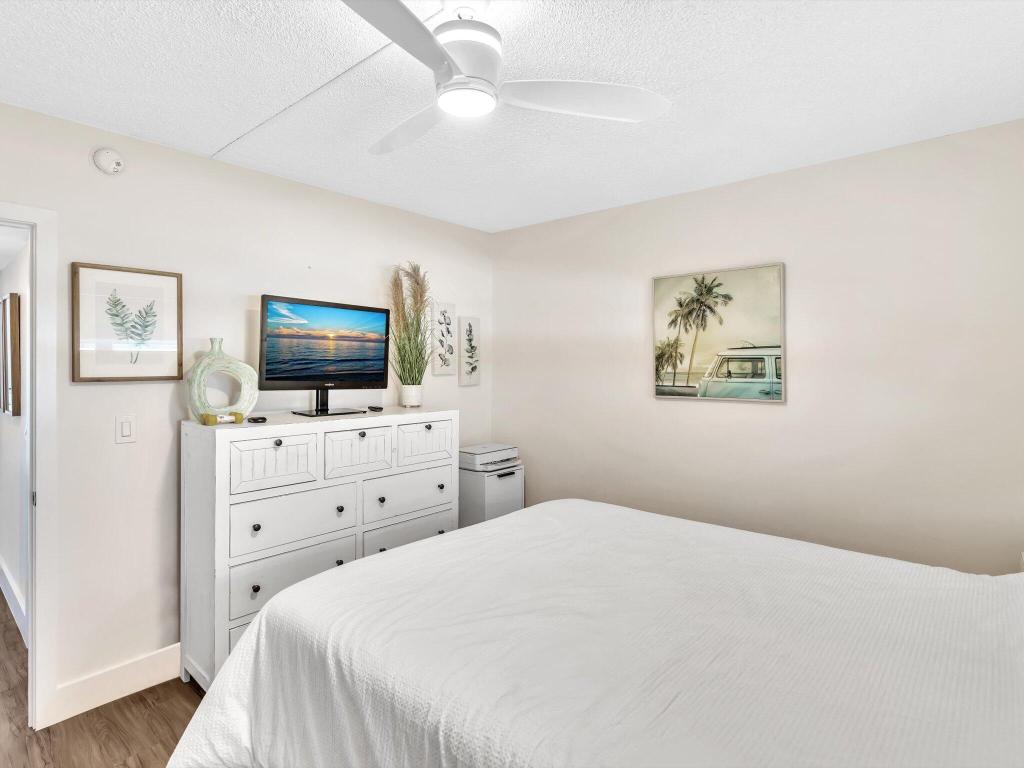 330 N Federal Highway 311