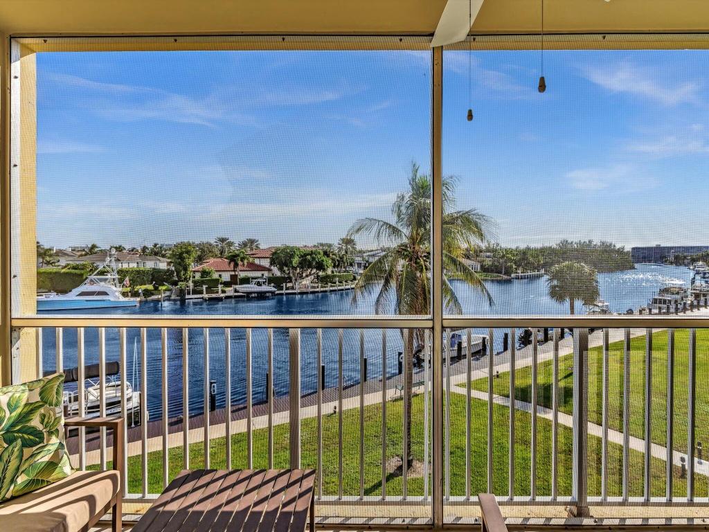 330 N Federal Highway 311