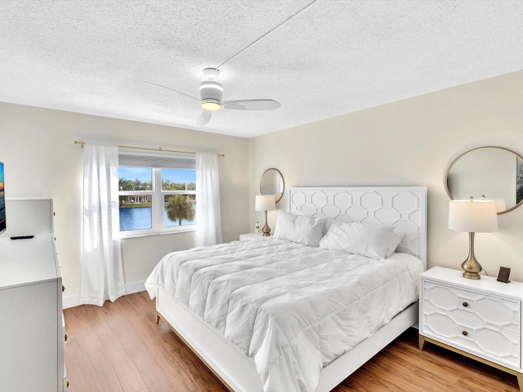 330 N Federal Highway 311