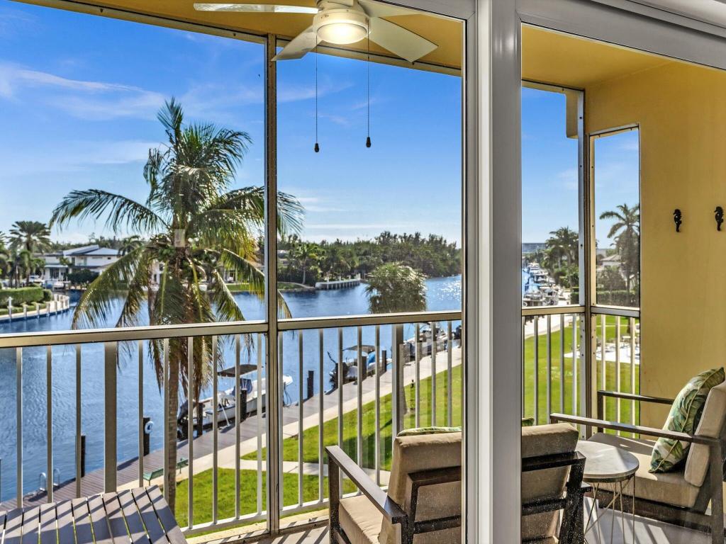 330 N Federal Highway 311