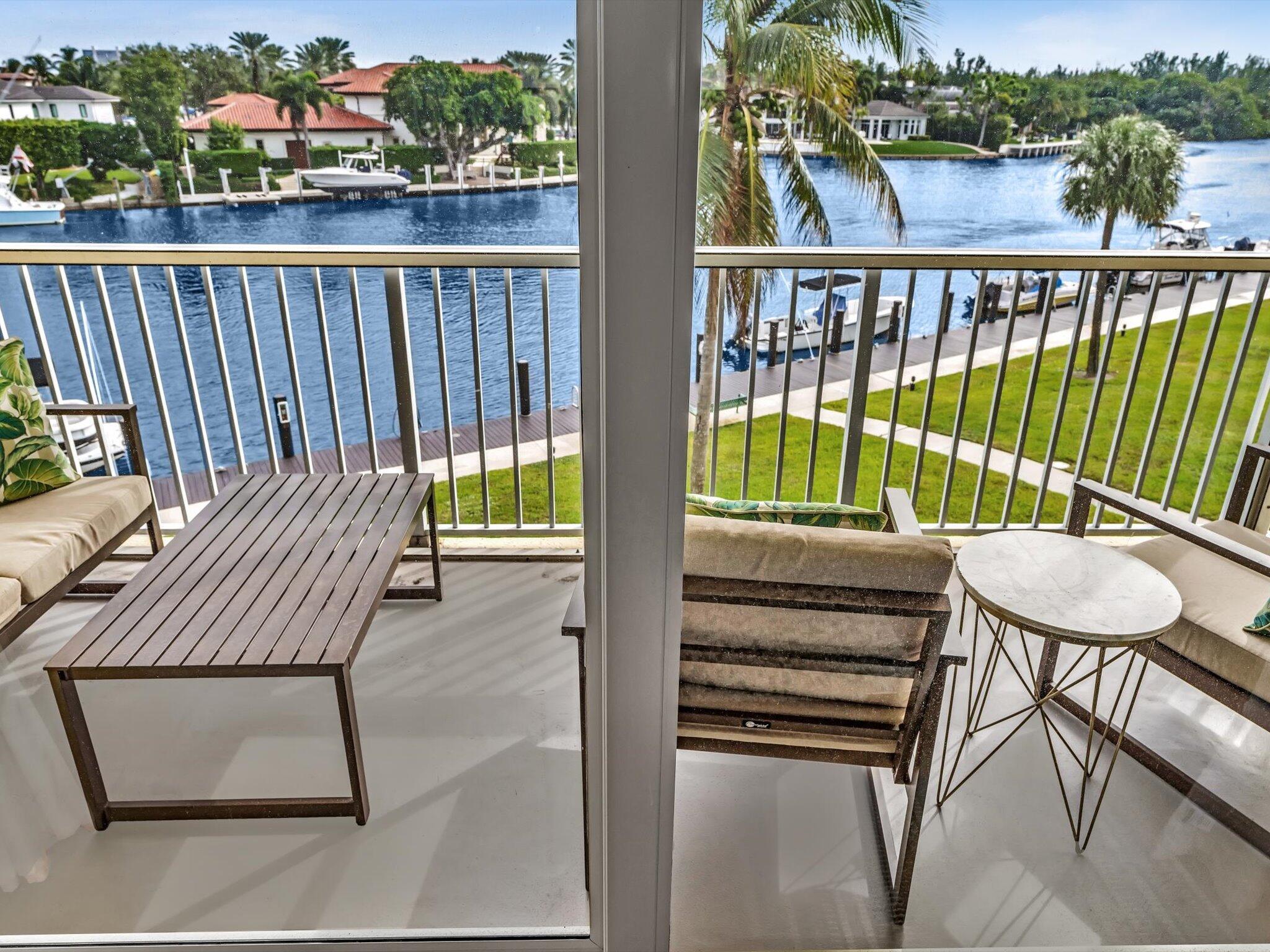 330 N Federal Highway 311