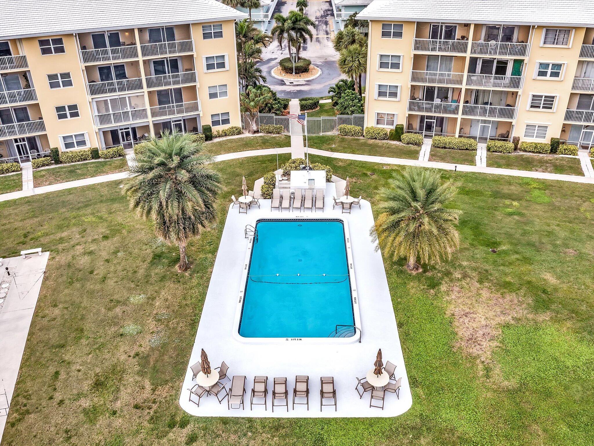 230 N Federal Highway 405