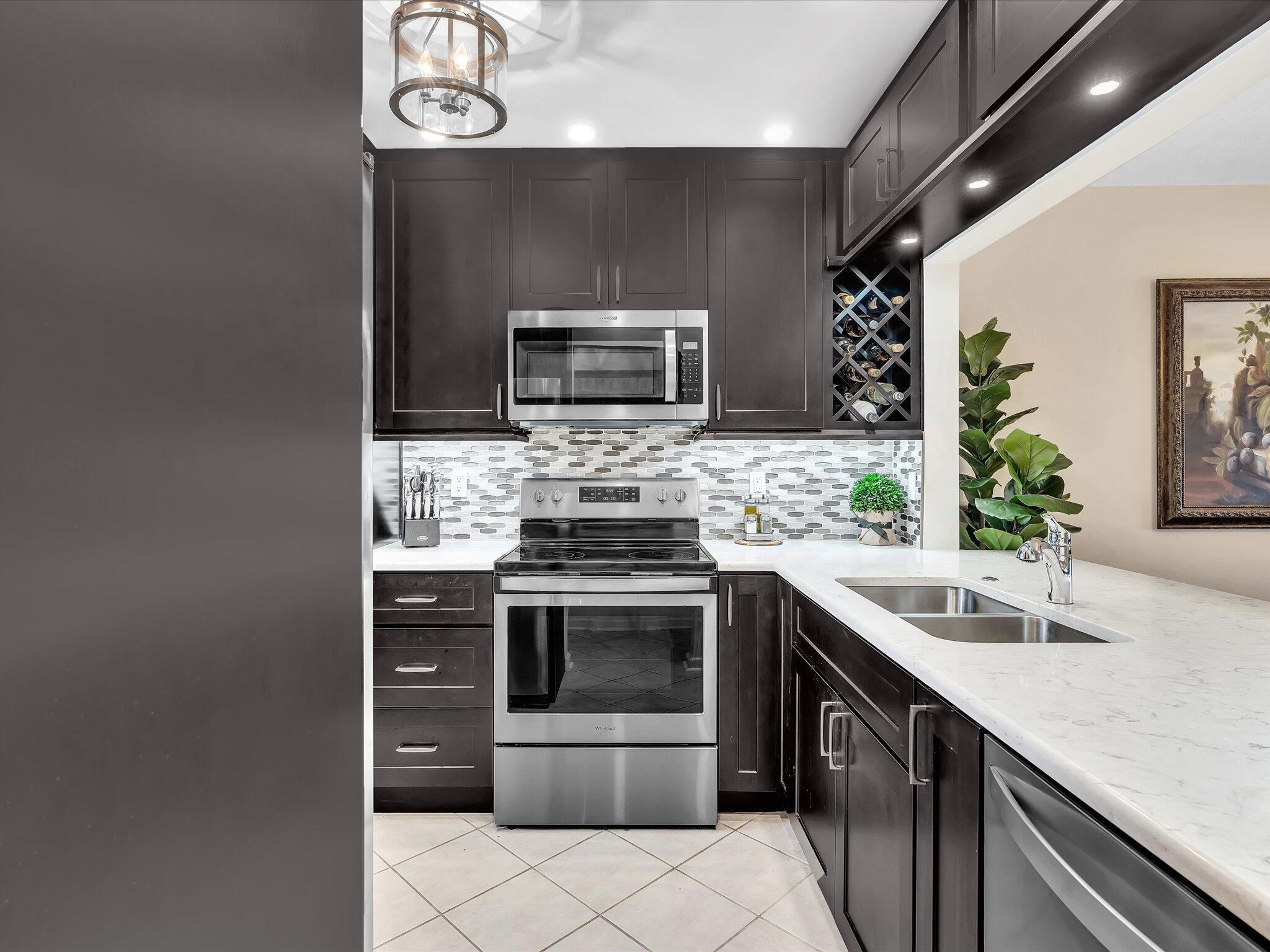 230 N Federal Highway 405