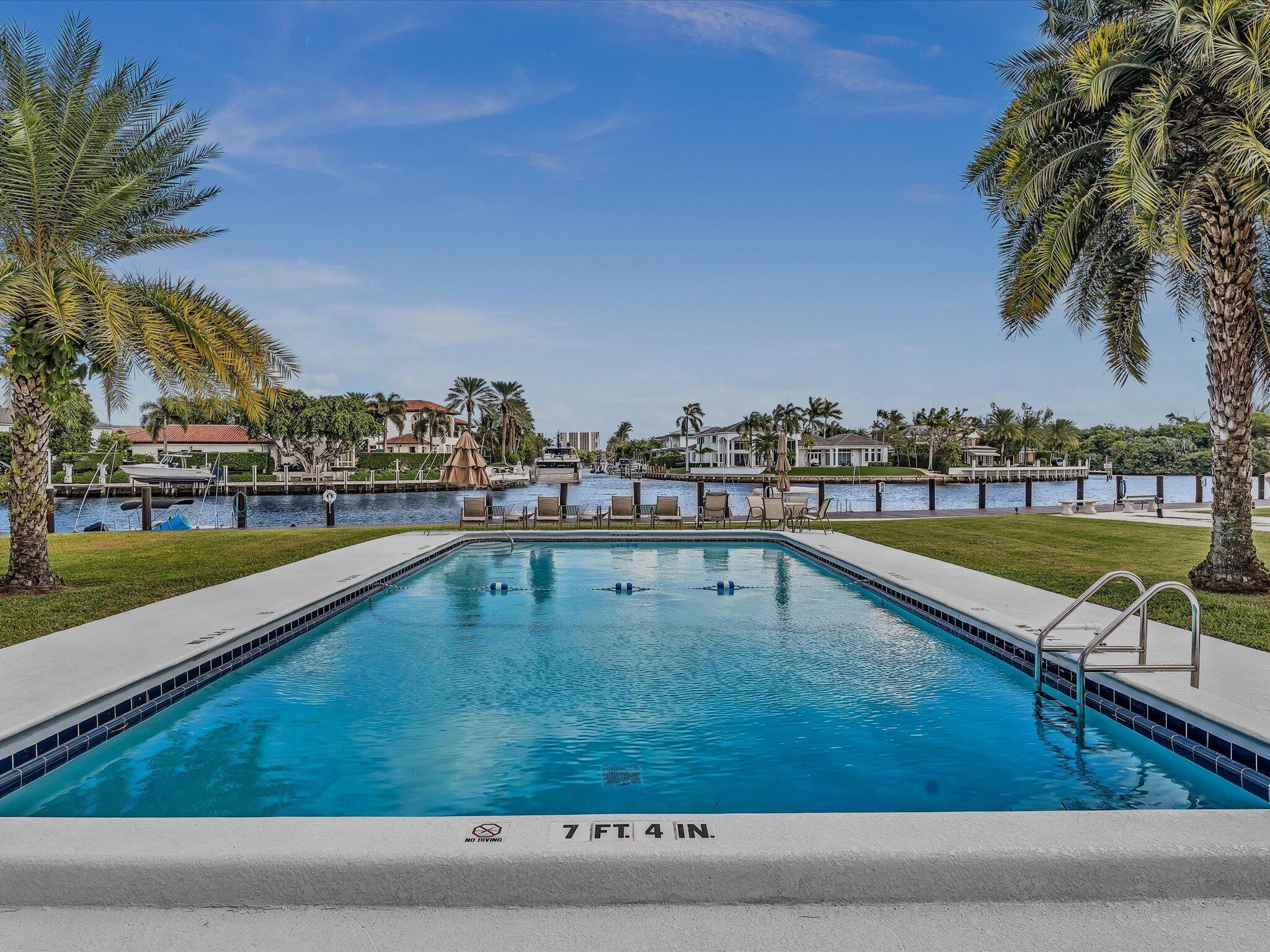 230 N Federal Highway 405