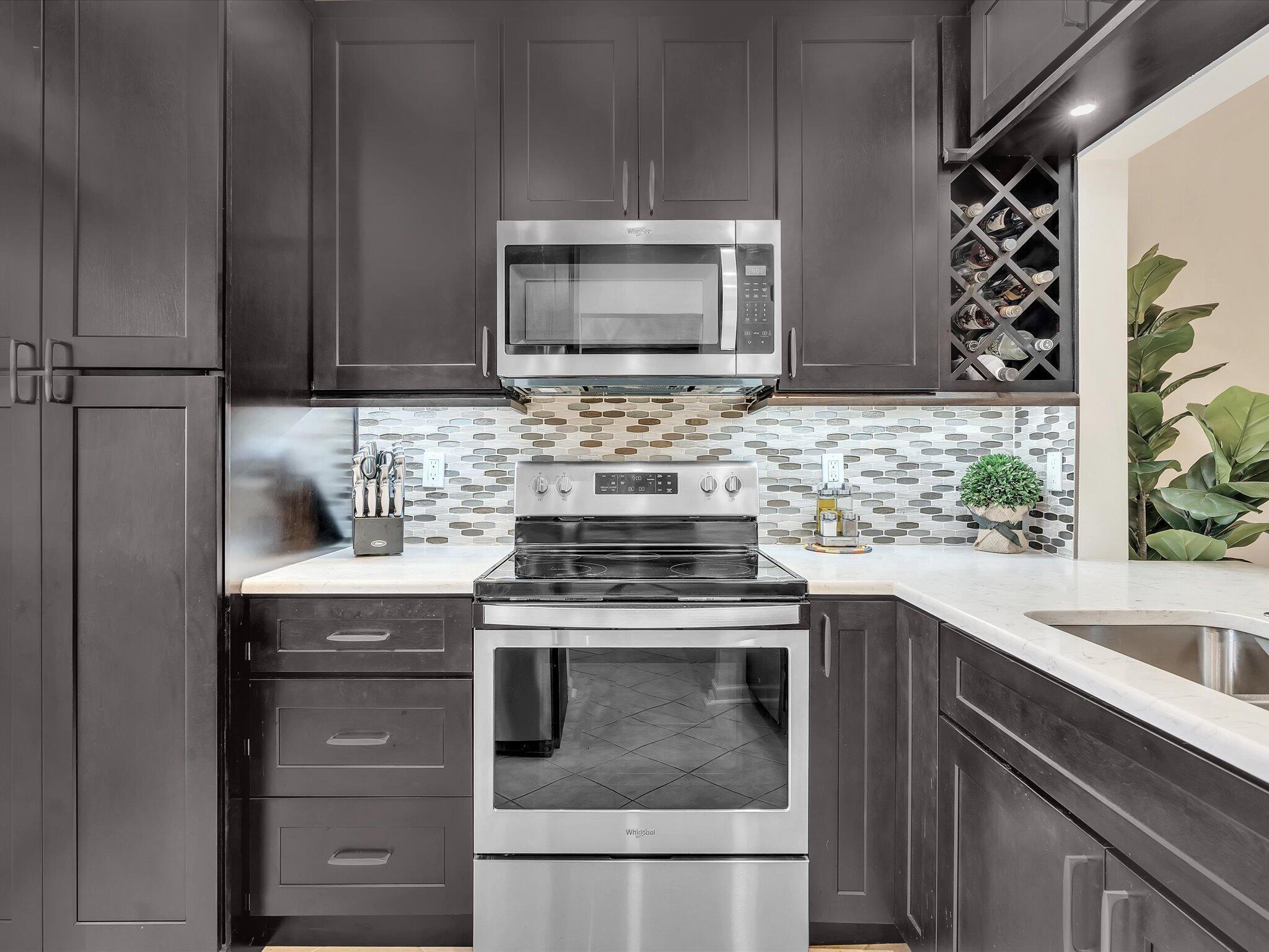 230 N Federal Highway 405