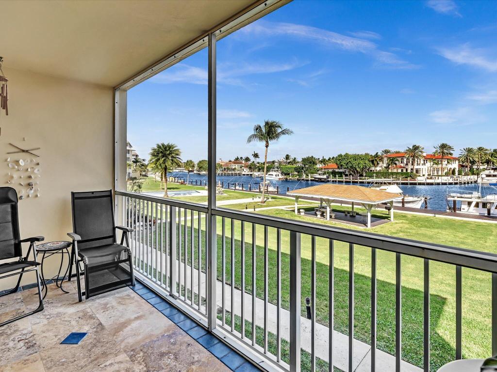 230 N Federal Highway 201