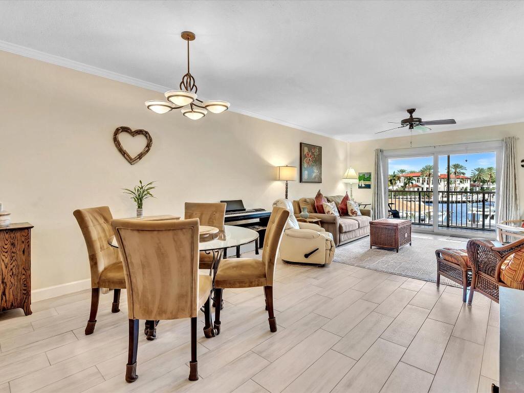 230 N Federal Highway 201