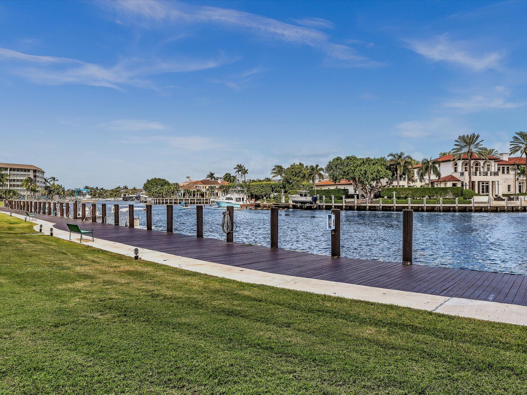 230 N Federal Highway 201