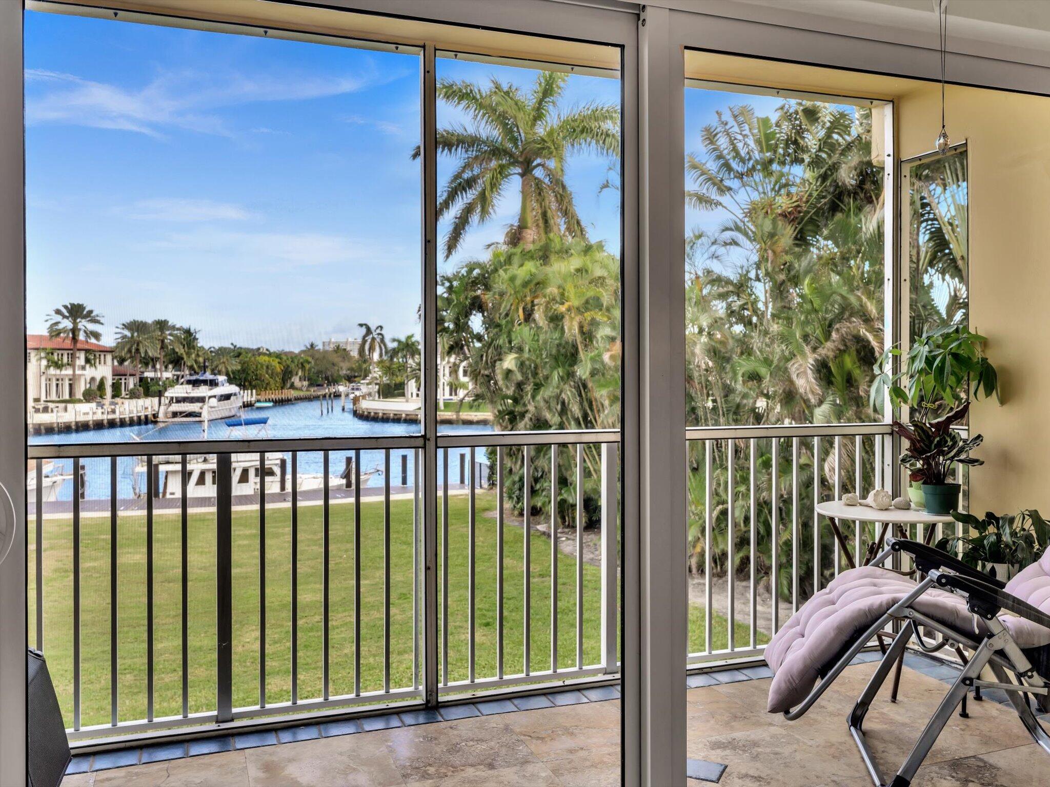 230 N Federal Highway 201