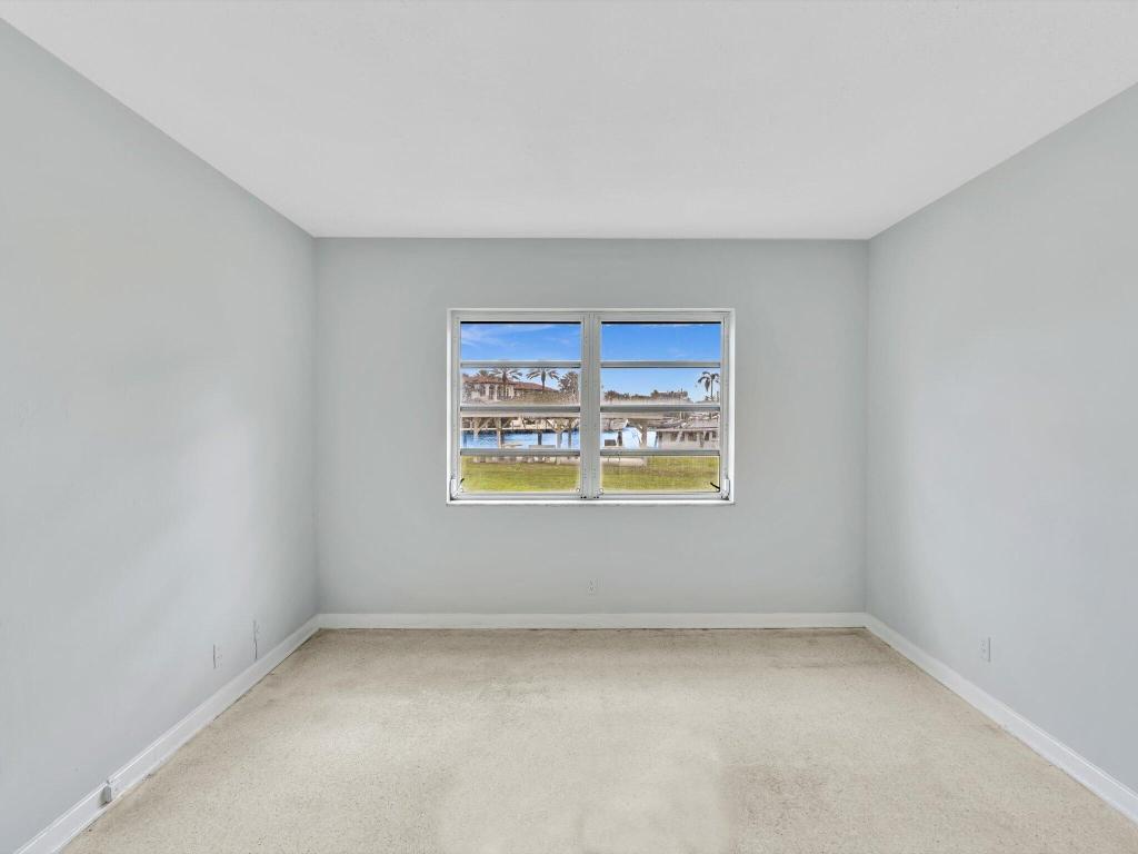 230 N Federal Highway 102