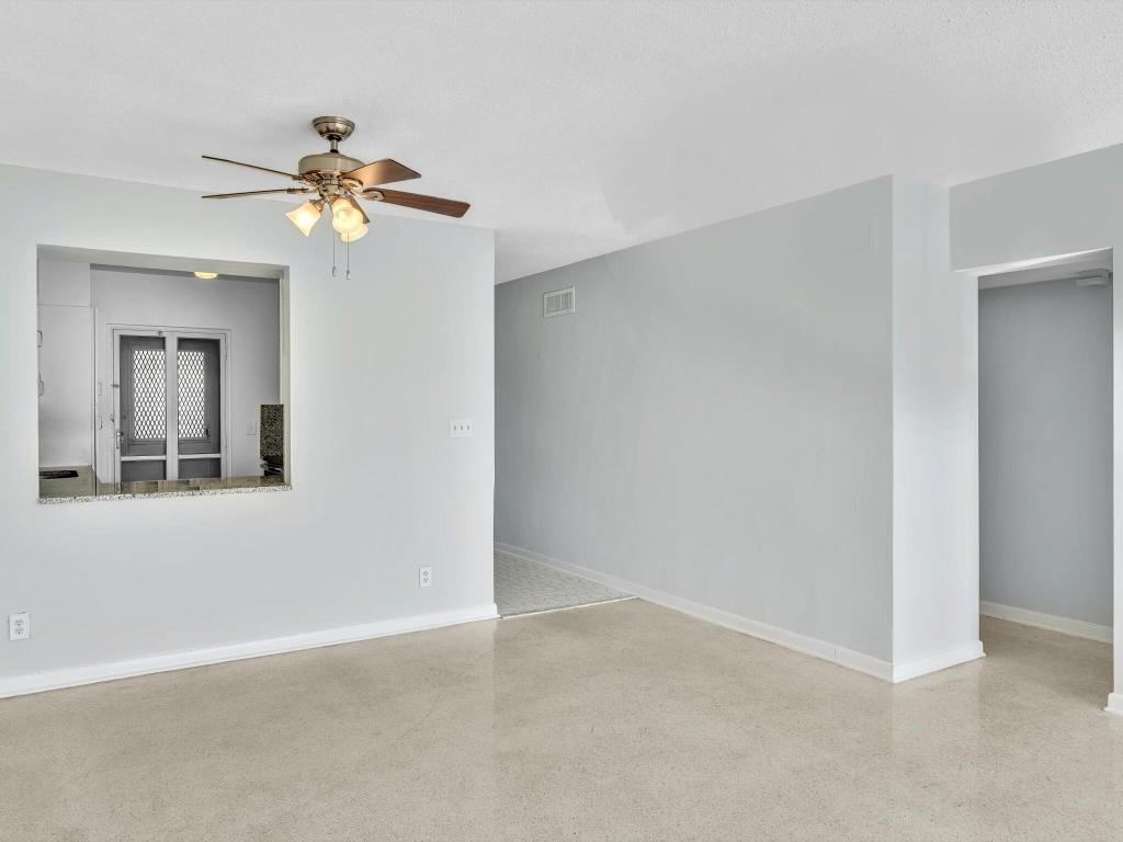 230 N Federal Highway 102