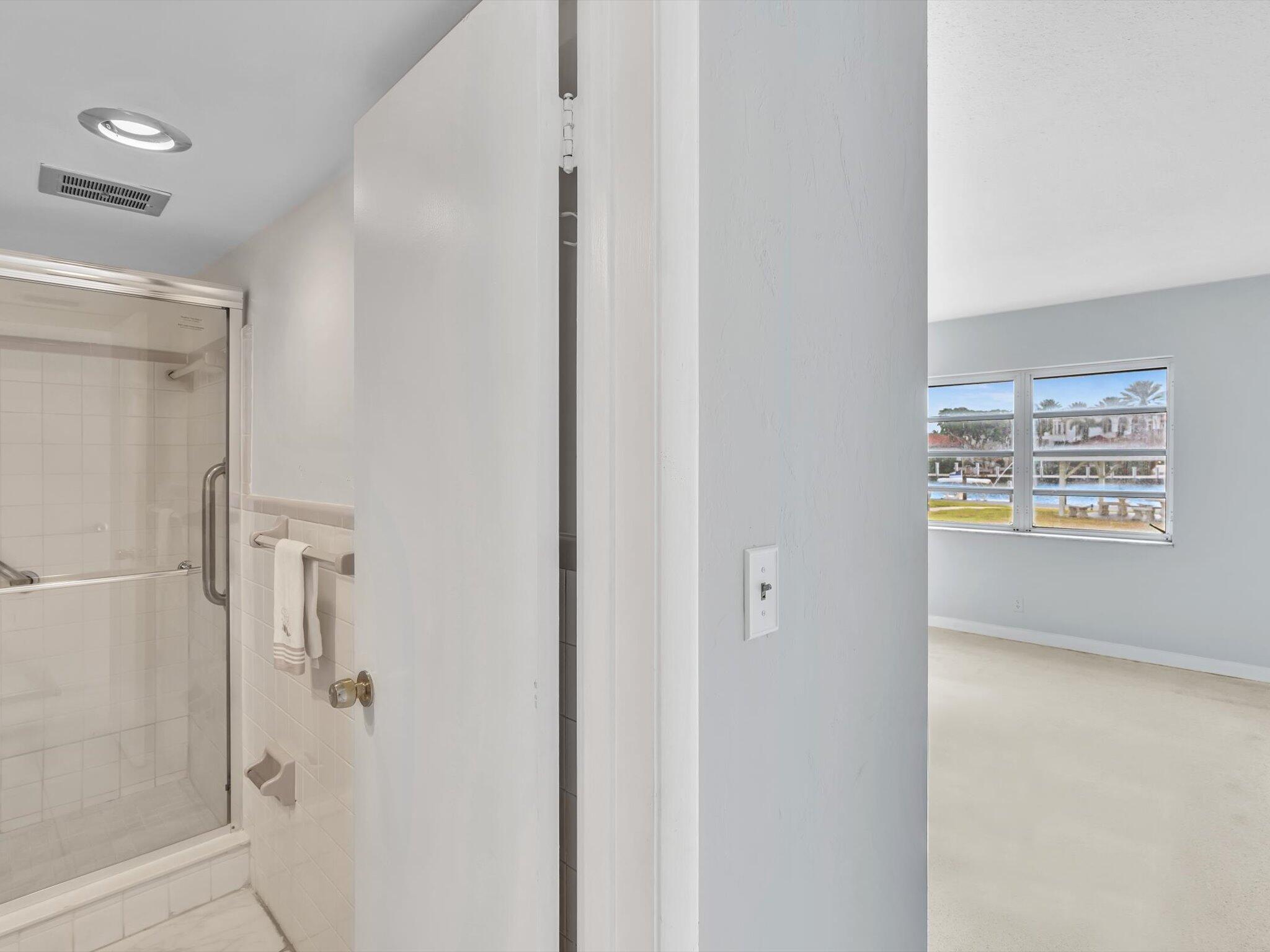 230 N Federal Highway 102