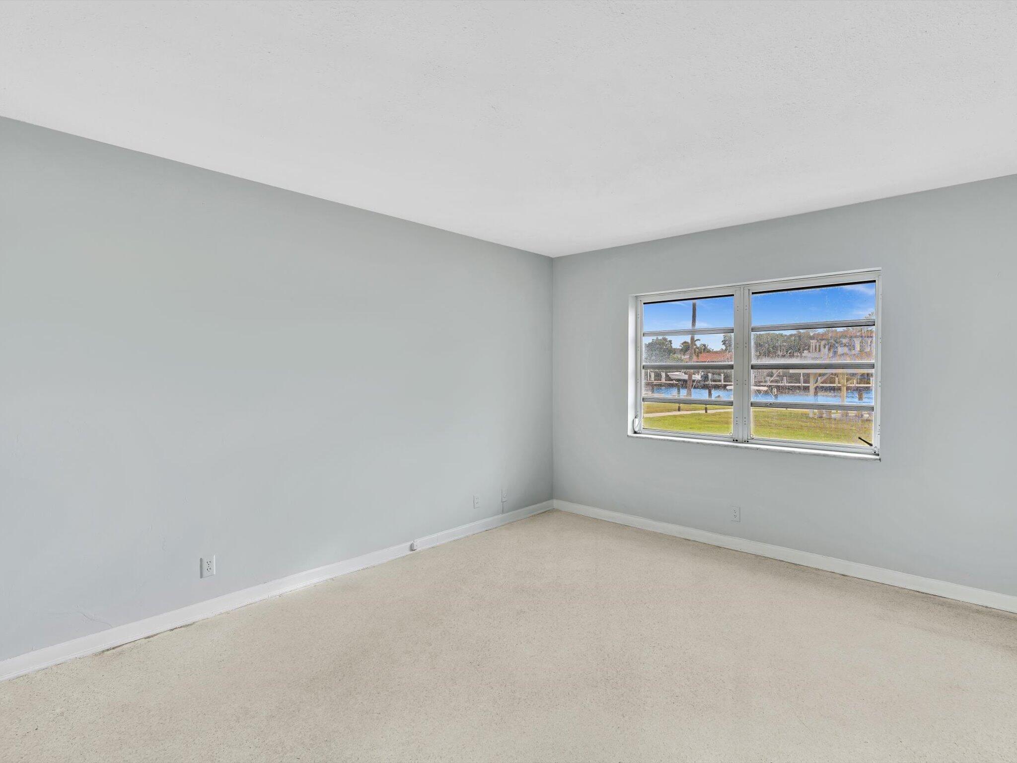 230 N Federal Highway 102