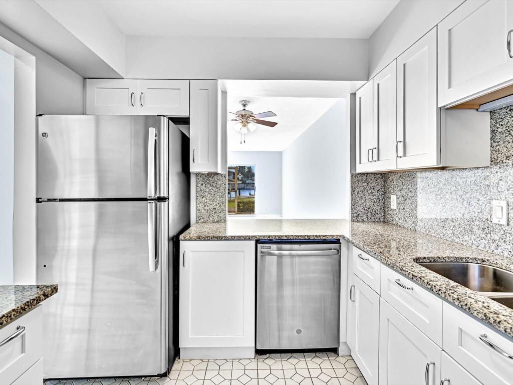 230 N Federal Highway 102