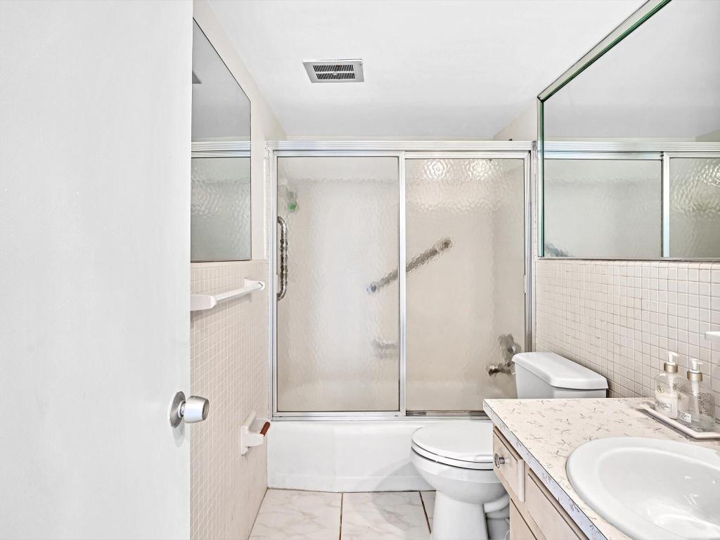 230 N Federal Highway 102