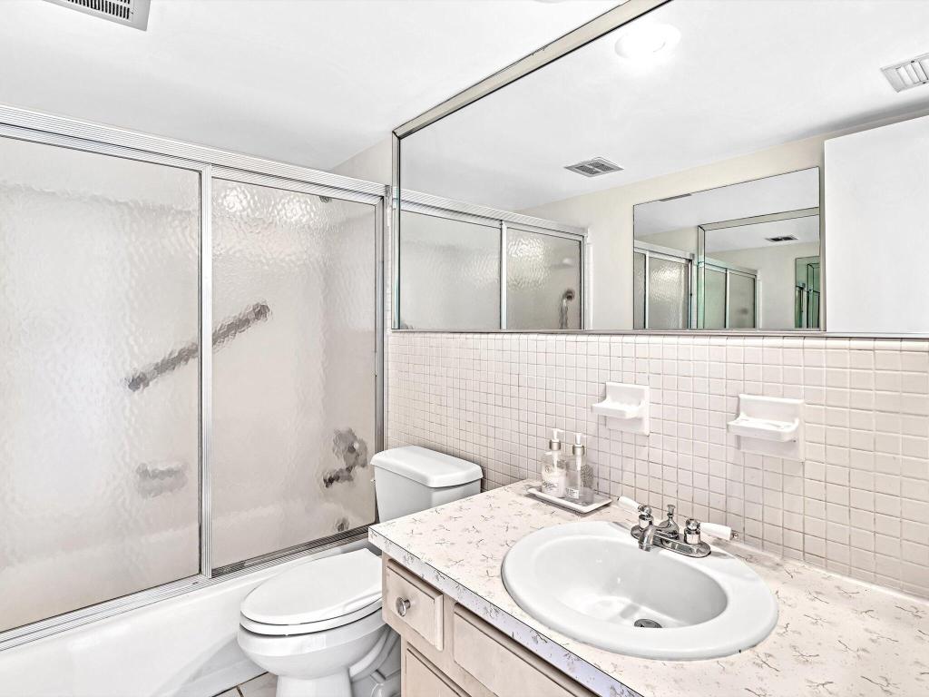 230 N Federal Highway 102