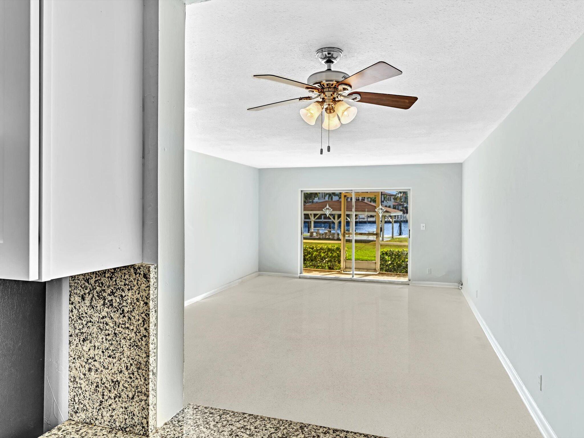 230 N Federal Highway 102