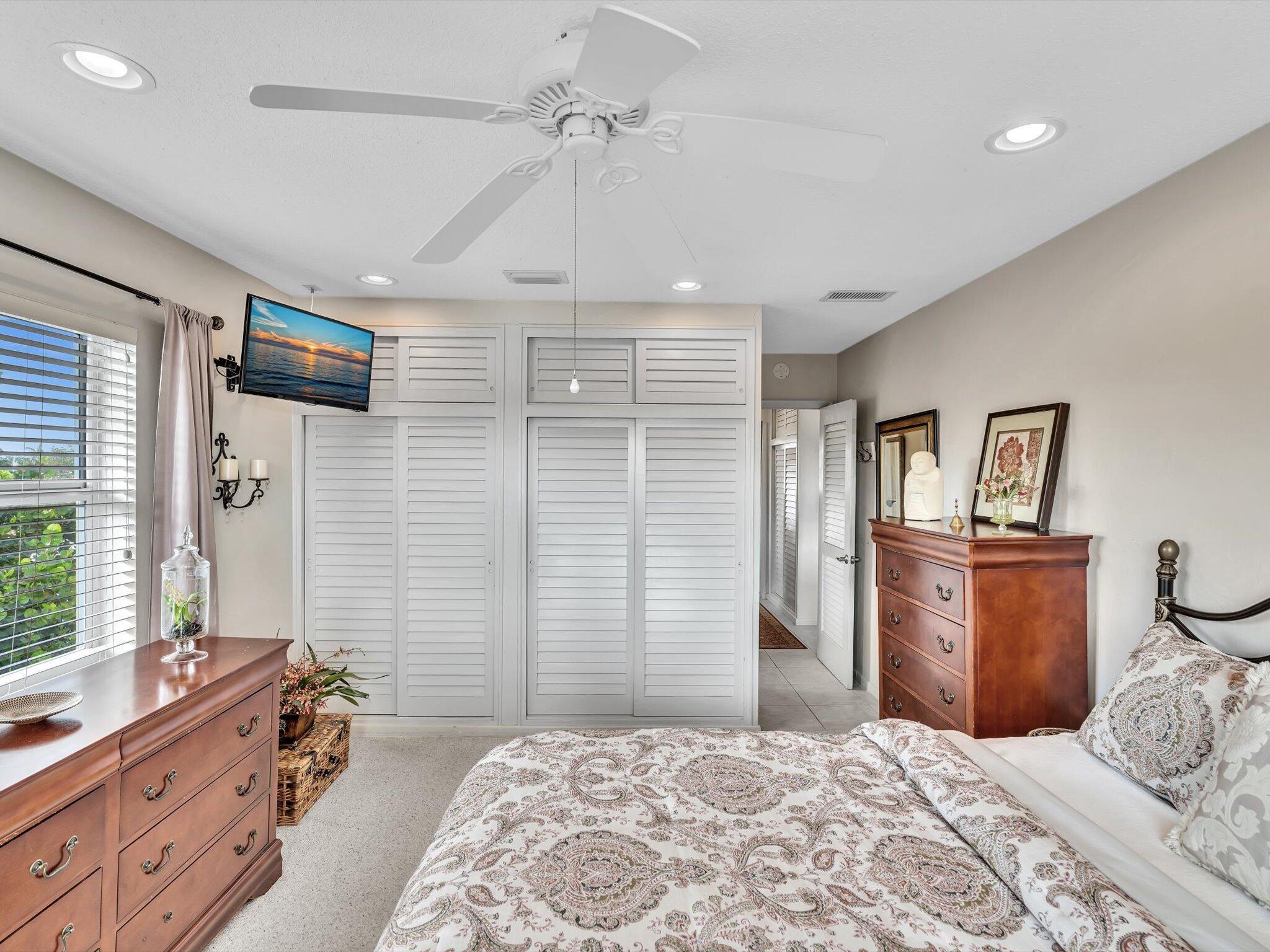 230 N Federal Highway 401