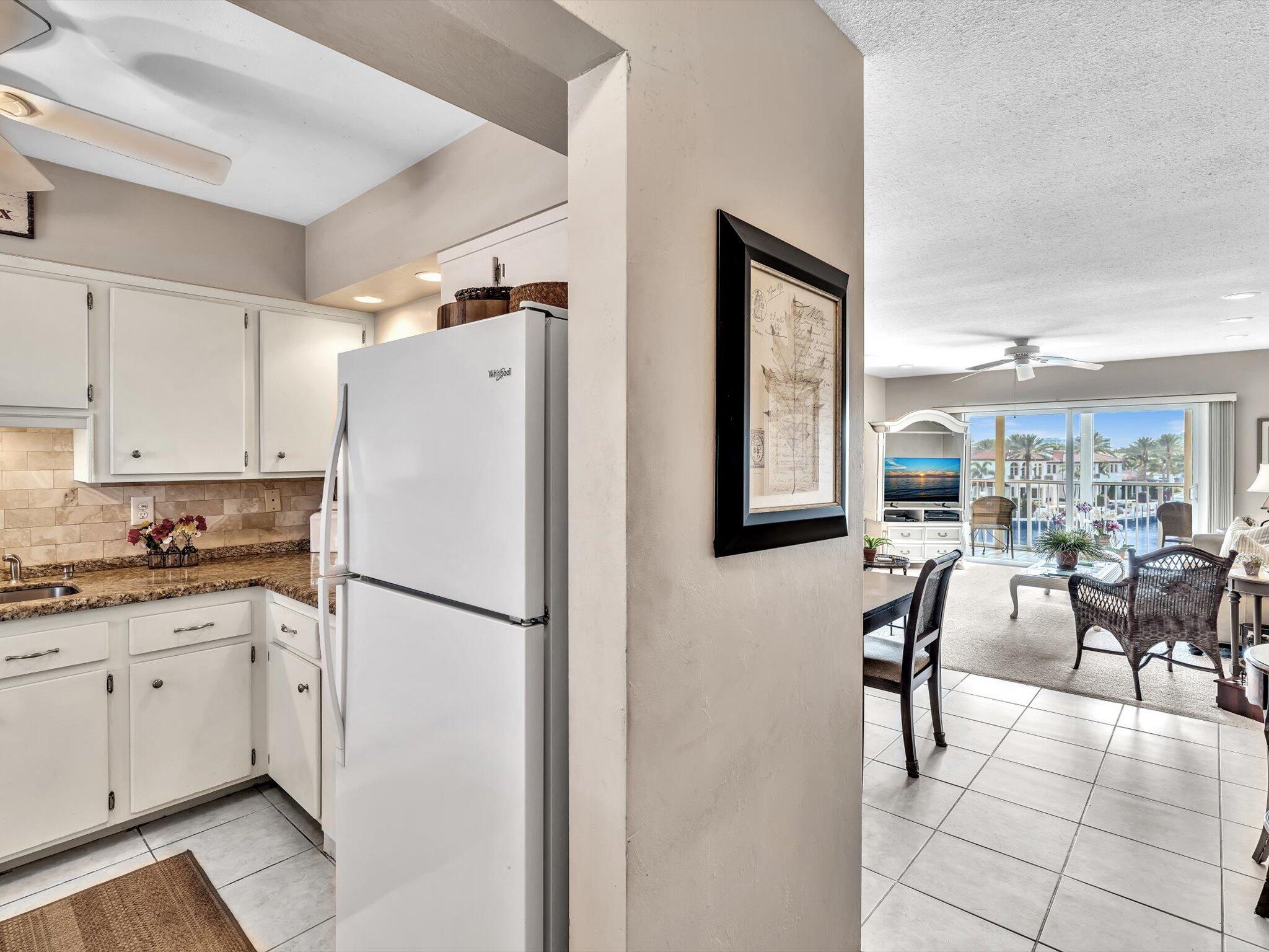 230 N Federal Highway 401