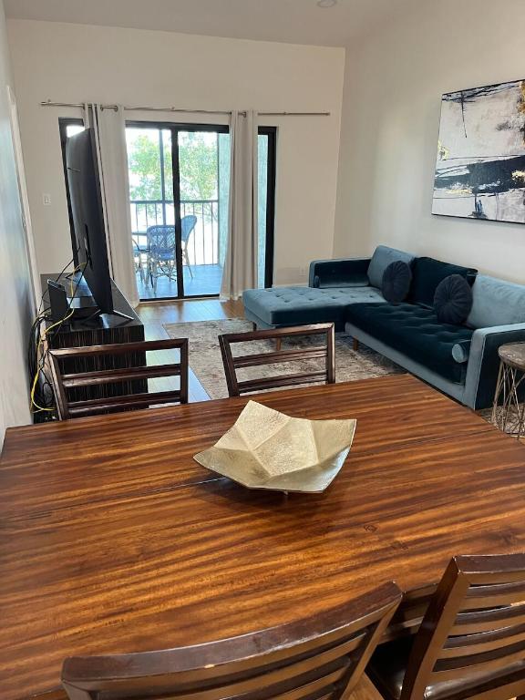 2850 Palmwood Terrace P229